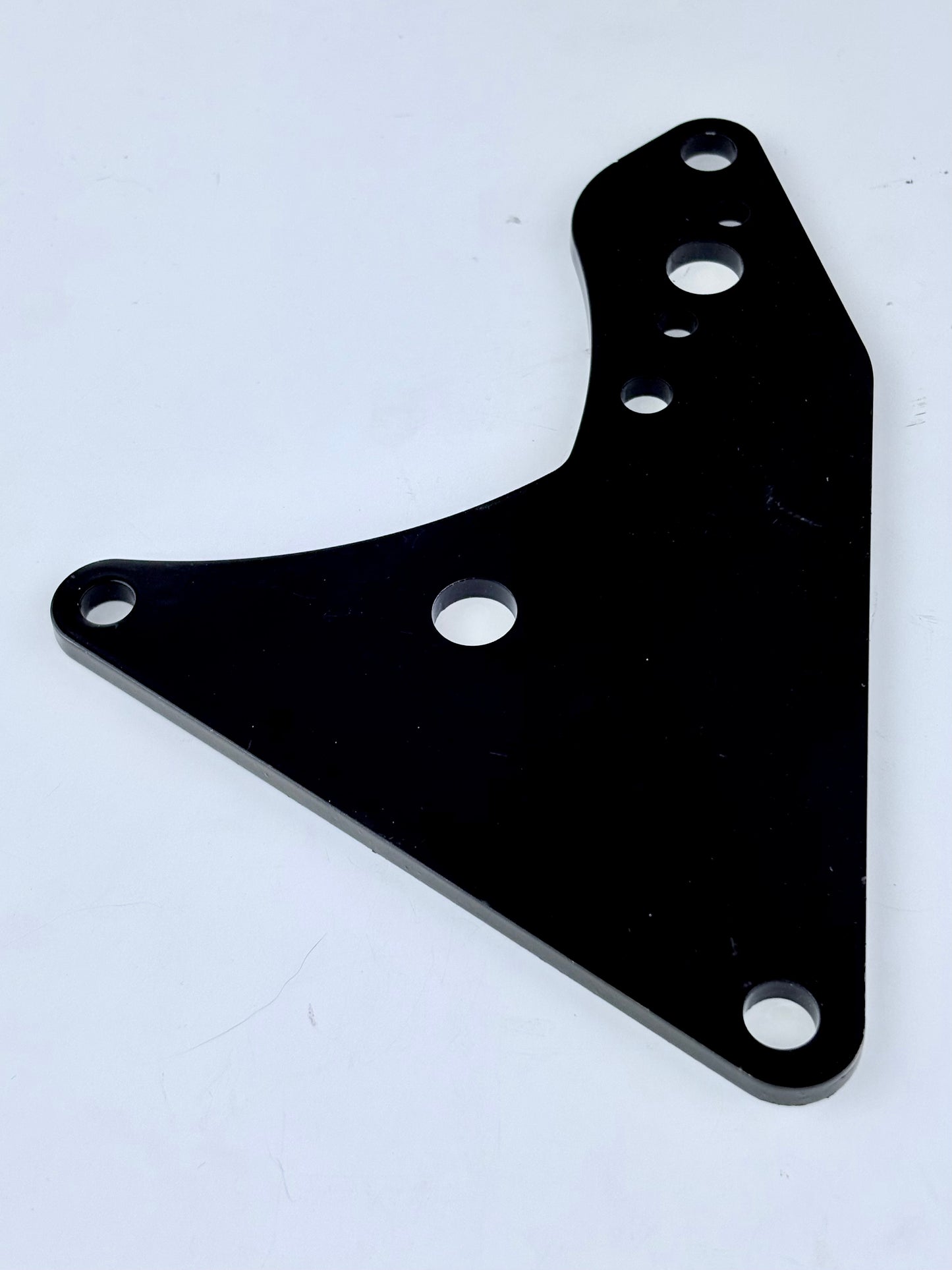 82-5908 - ENGINE PLATE - R/H REAR