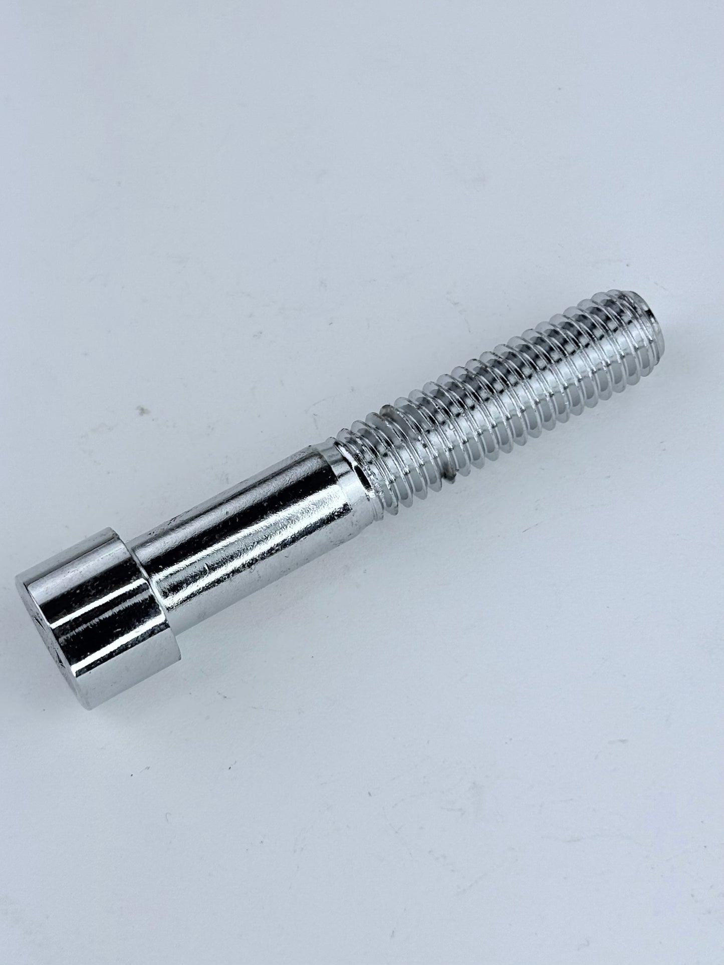 MBDS-192306 - BOLT - 7/16-14 X 2 1/2"