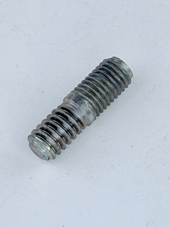 21-2225 - STUD - 1/4-20-28 x 7/8" - TAIL LIGHT SUPPORT - 72/82