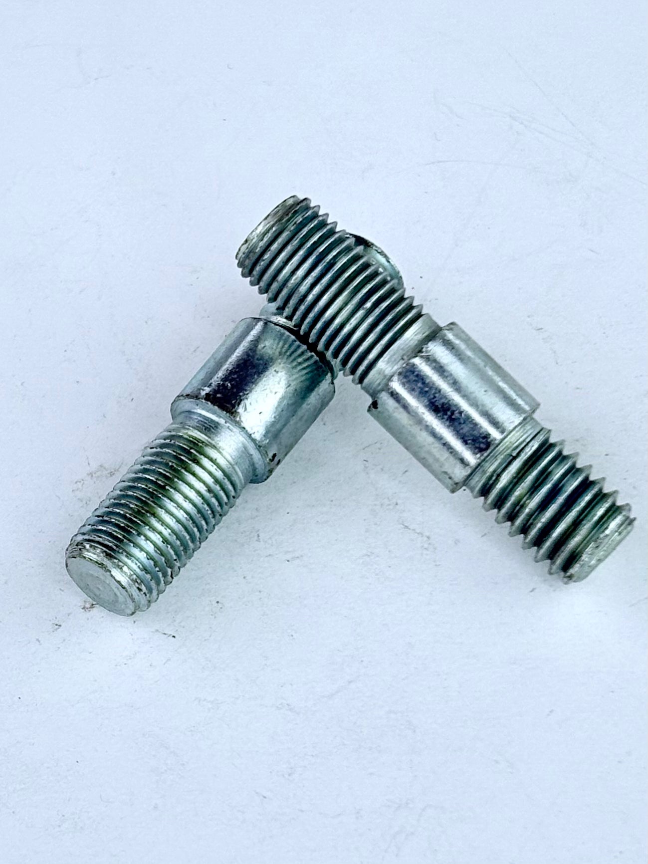 21-1912 - STUD - 3/8x1 3/4-16-24 - TRIPLES