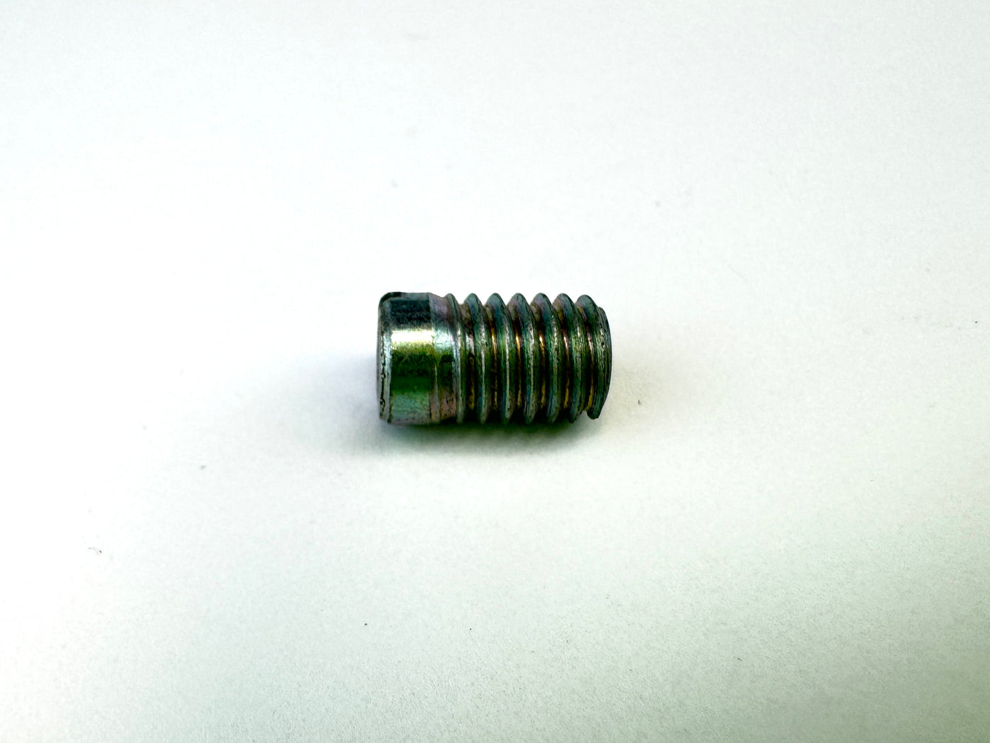 21-7028 - SCREW - GRUB - BRACKET TO CARB -1978