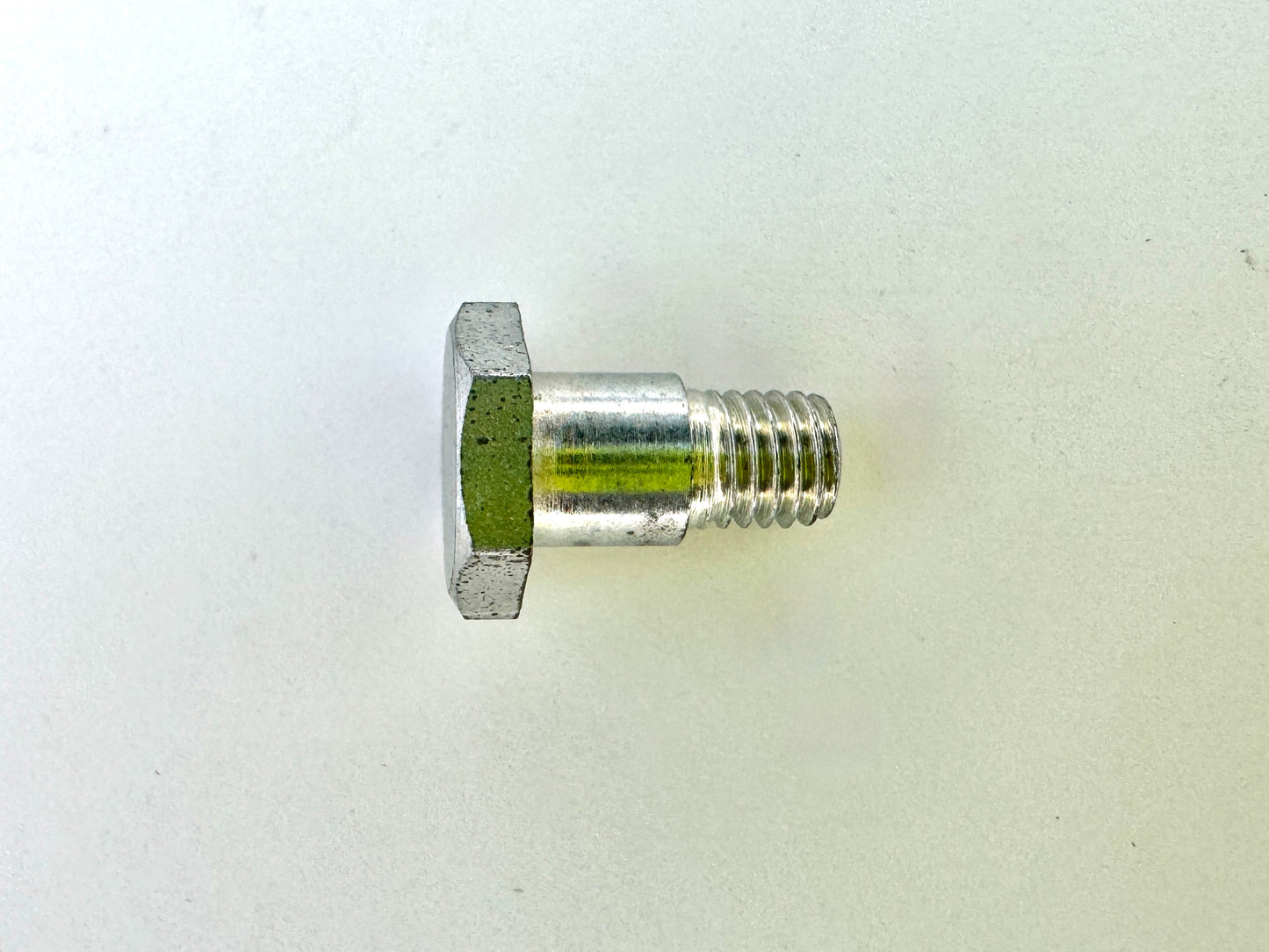 82-4135 - BOLT - SHOULDERED - CHAIN GUARD - 1/4 X 26"