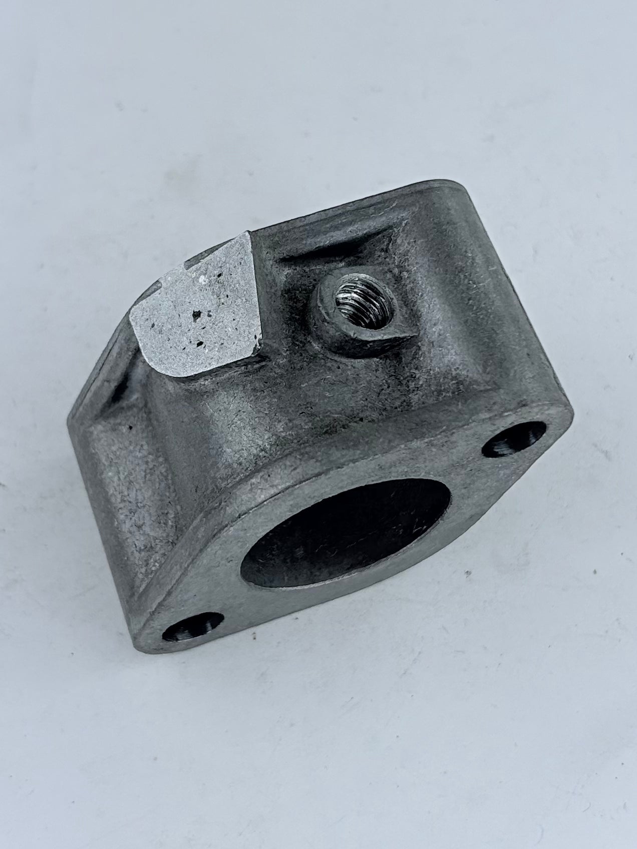 71-2811 - INTAKE MANIFOLD - TRIUMPH T120 - 1972