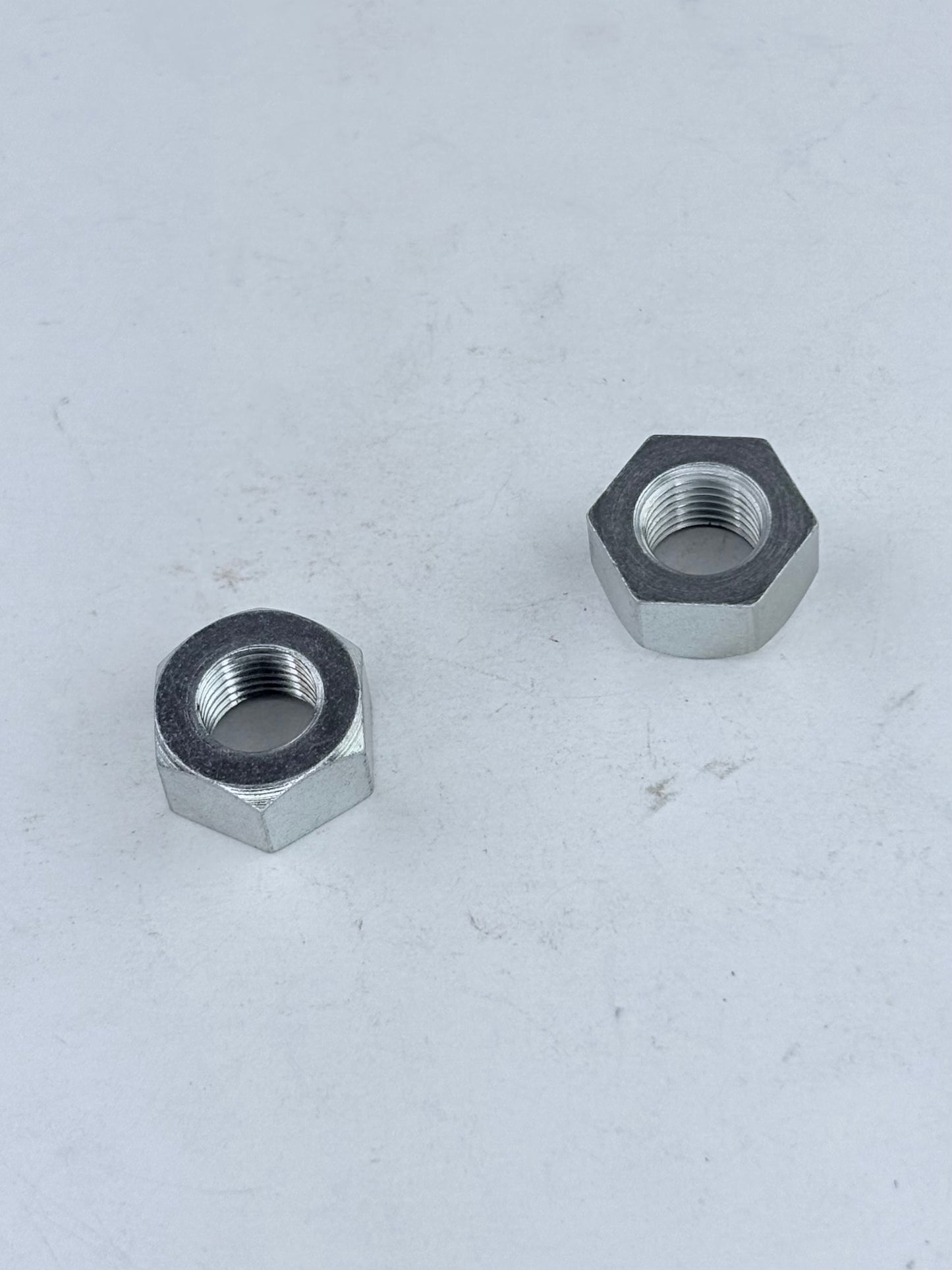 CS-0402A - P0172A - NUT - 3/8-26 -TPI CEI - FULL