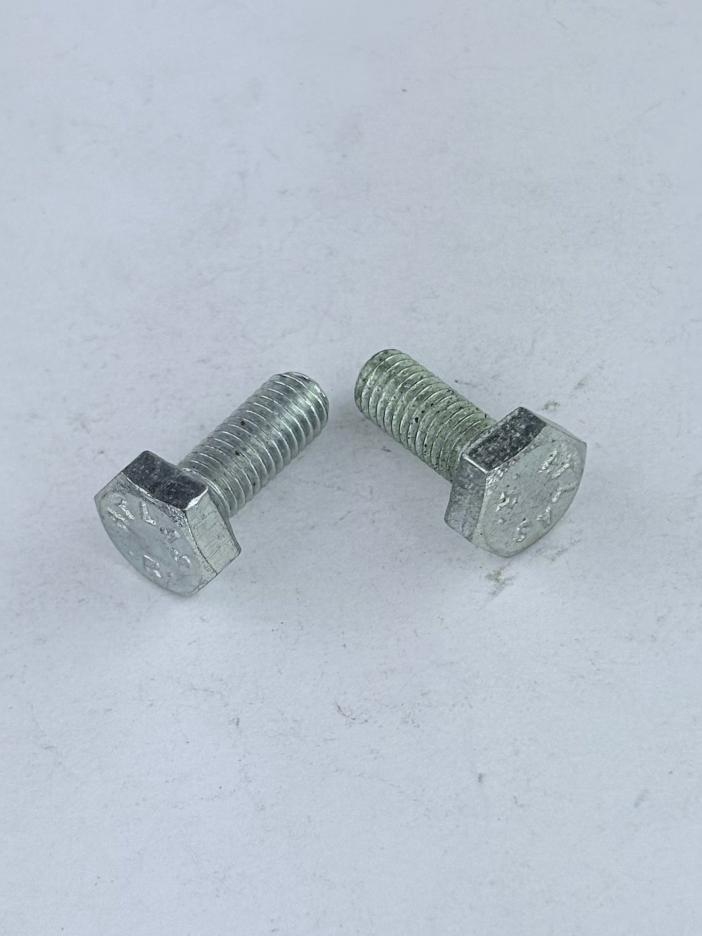 82-1369 - BOLT - 1/4-26 X 5/8"