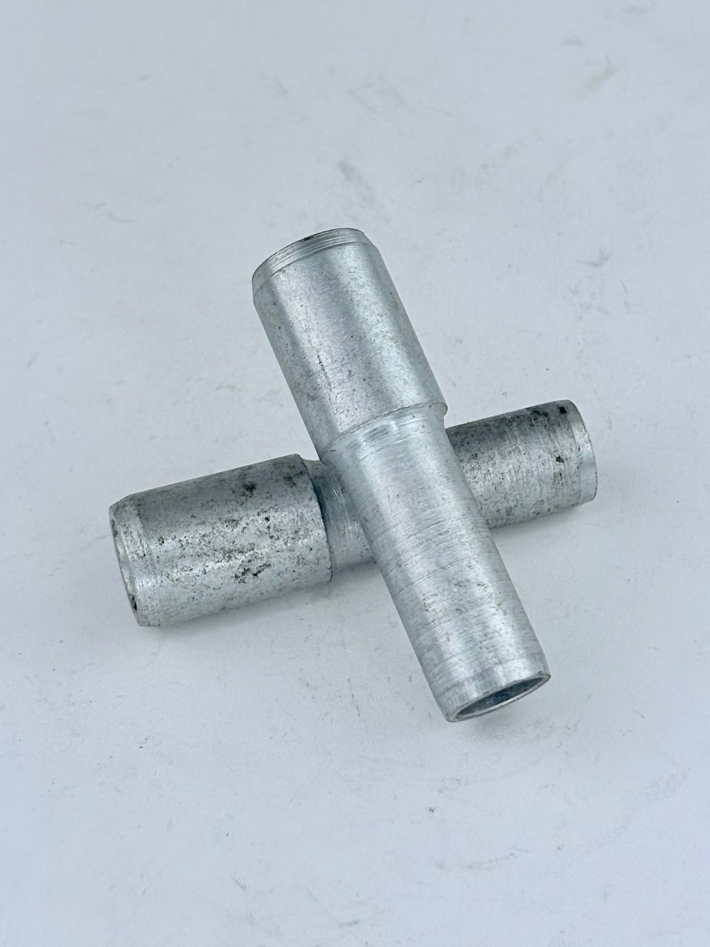 70-6573 - STUD - OIL RETURN - TRIPLE