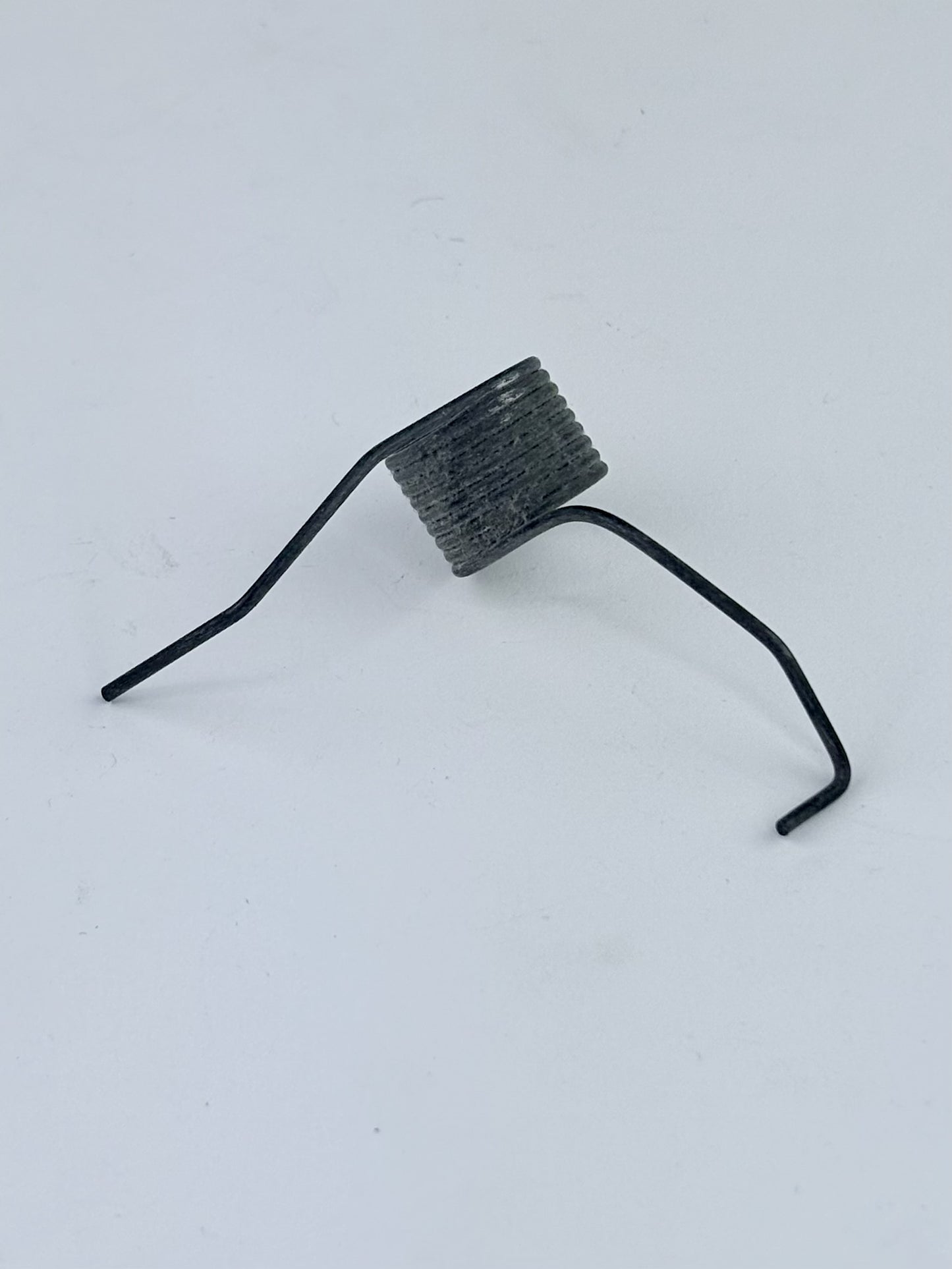 71-3884 - THROTTLE LINKAGE SPRING - T160