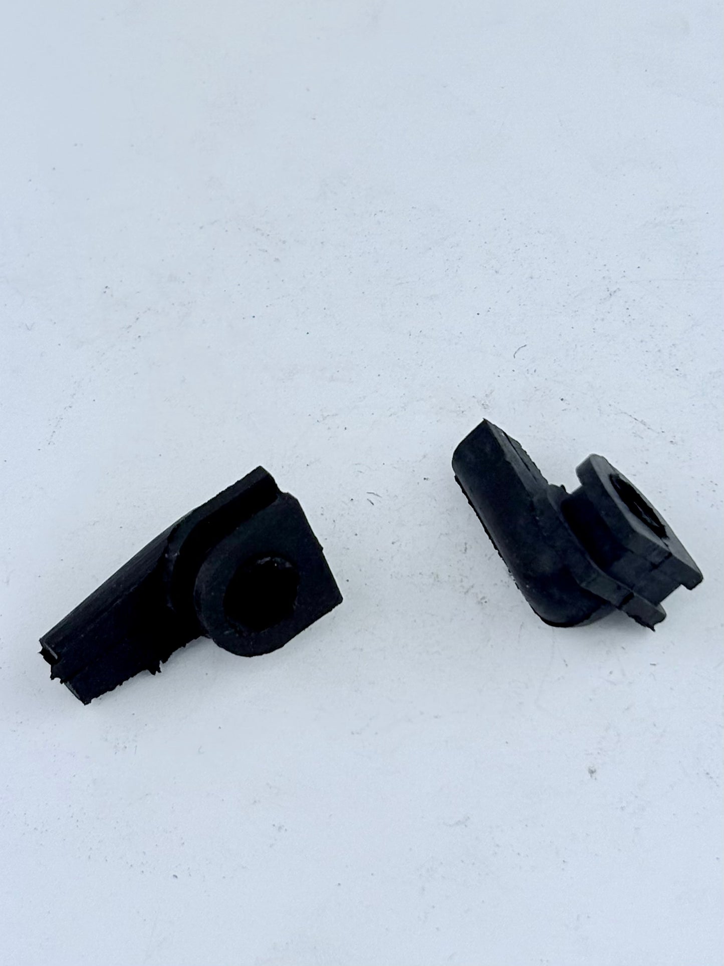 70-8155 - GROMMET - POINTS LEAD