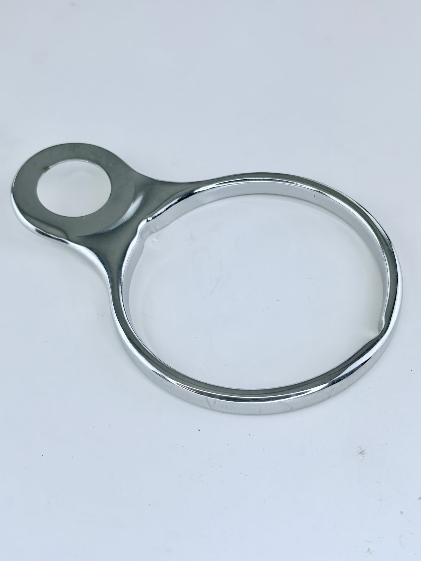 97-4026 - BRACKET SPEEDO OR TACHOMETER - 650/750 - UK MFG