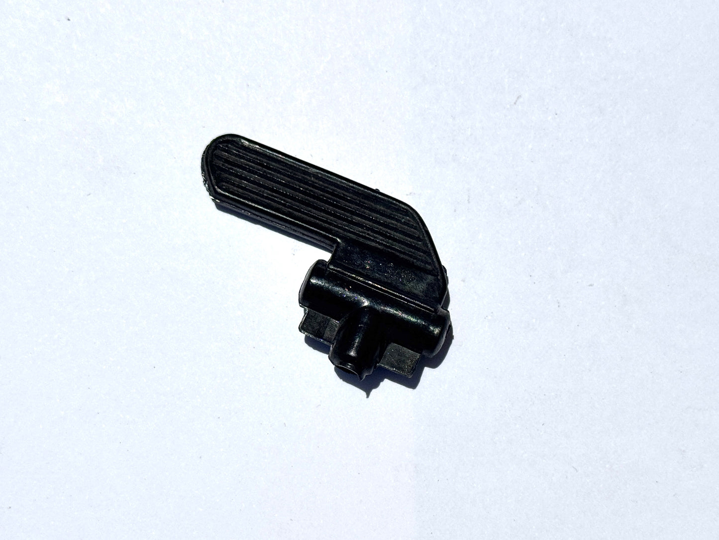 39757 - LEVER - SWITCH - BLACK - WING (1 WAY)