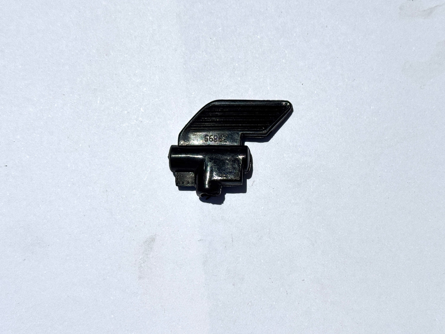 39895 - LEVER - SWITCH - BLACK - WING (2 WAY)