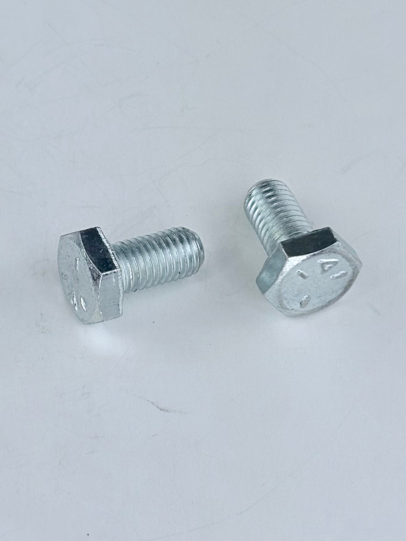BOLT - 1/4" UNF X 1/2"