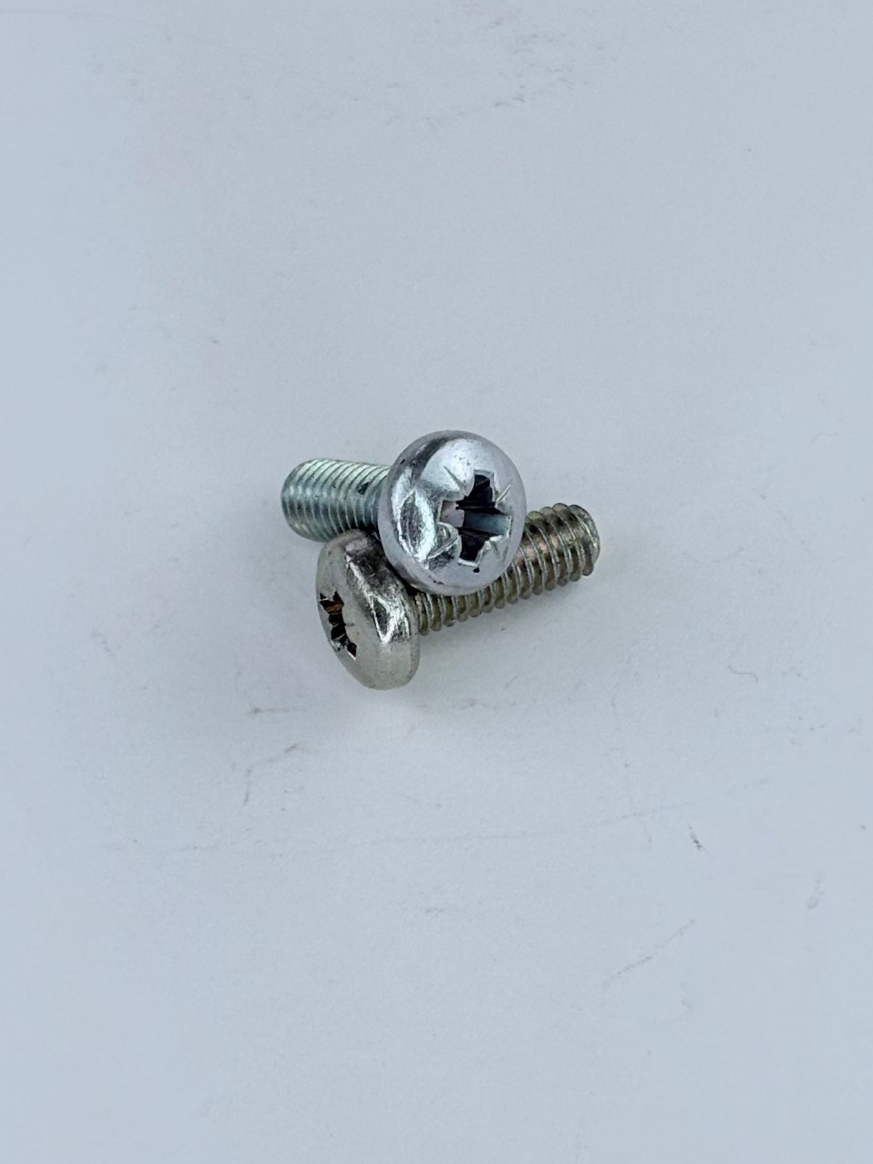 21-2079 - SCREW - 10/32 X 1/2" - POZI DRIVE