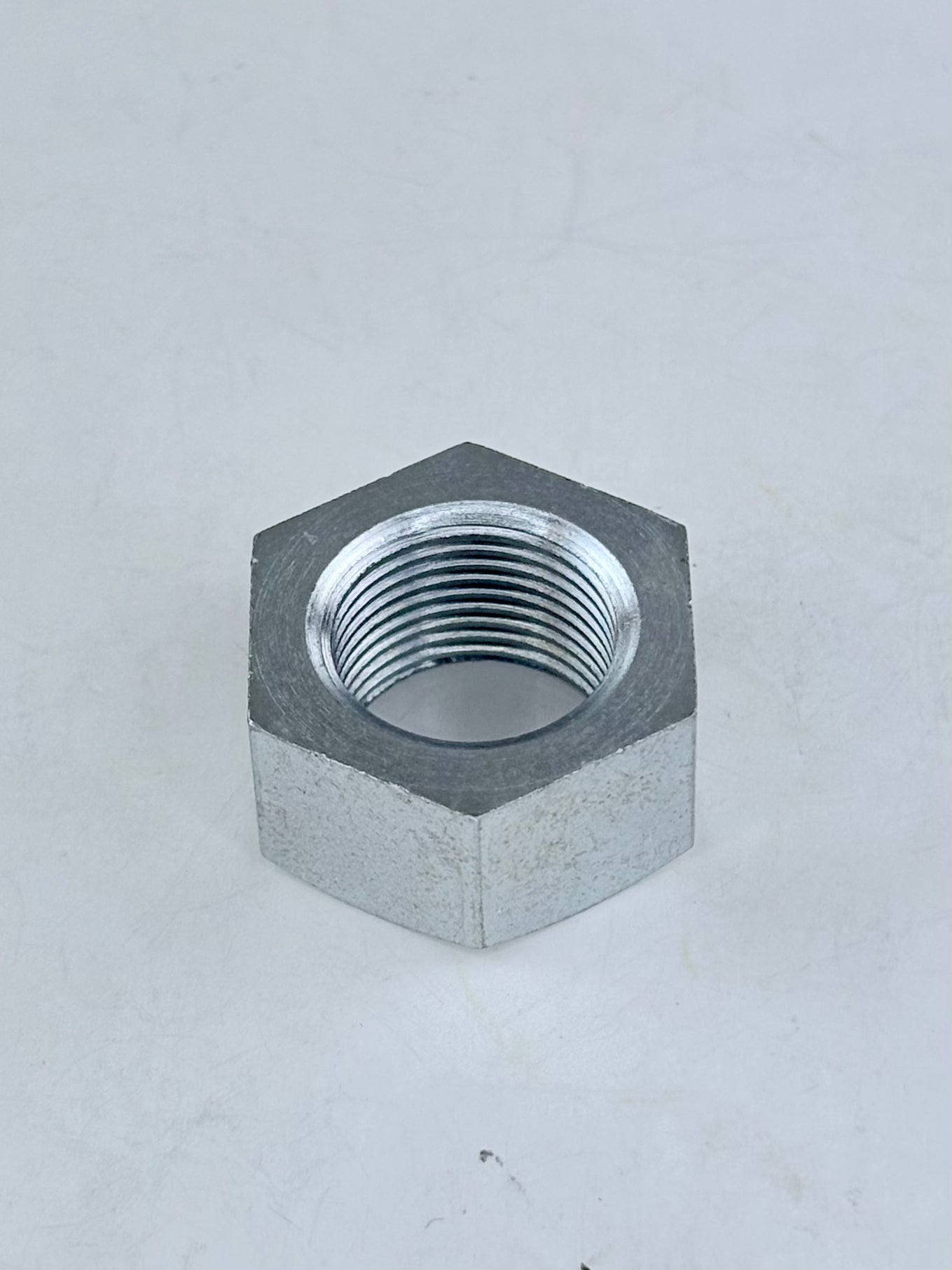 37-0635 - NUT - SPRING HUB - RIGID AXLE - 11/16-20