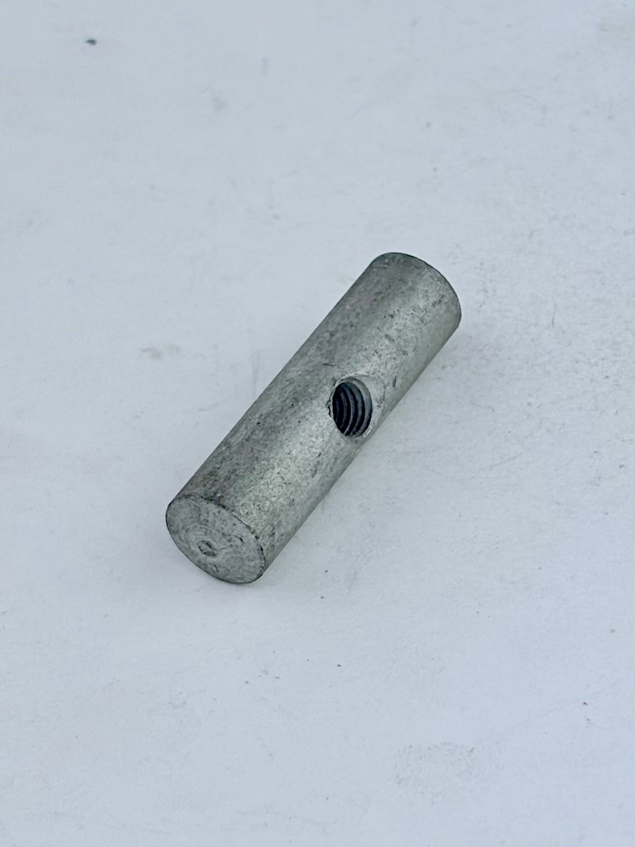 70-0535 - SWIVEL - BATTERY CARRIER STRAP - TAPPED HOLE