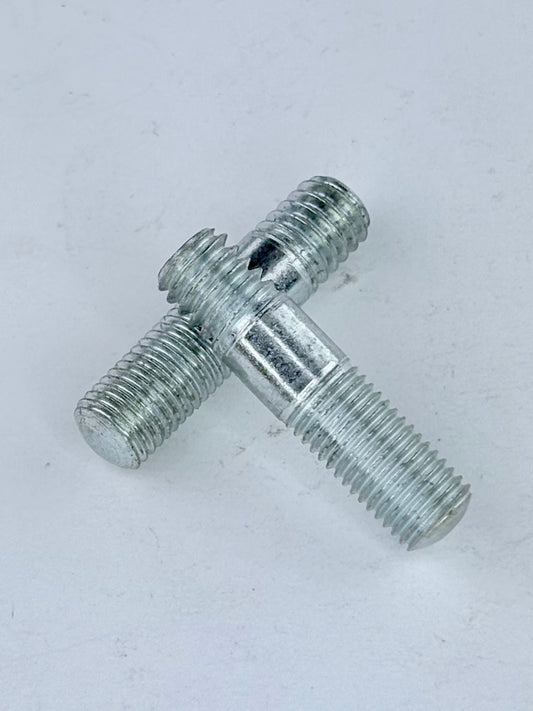 70-2022 - STUD - 5/16-26-18 x 1-3/8" - MAGNETO FIXING