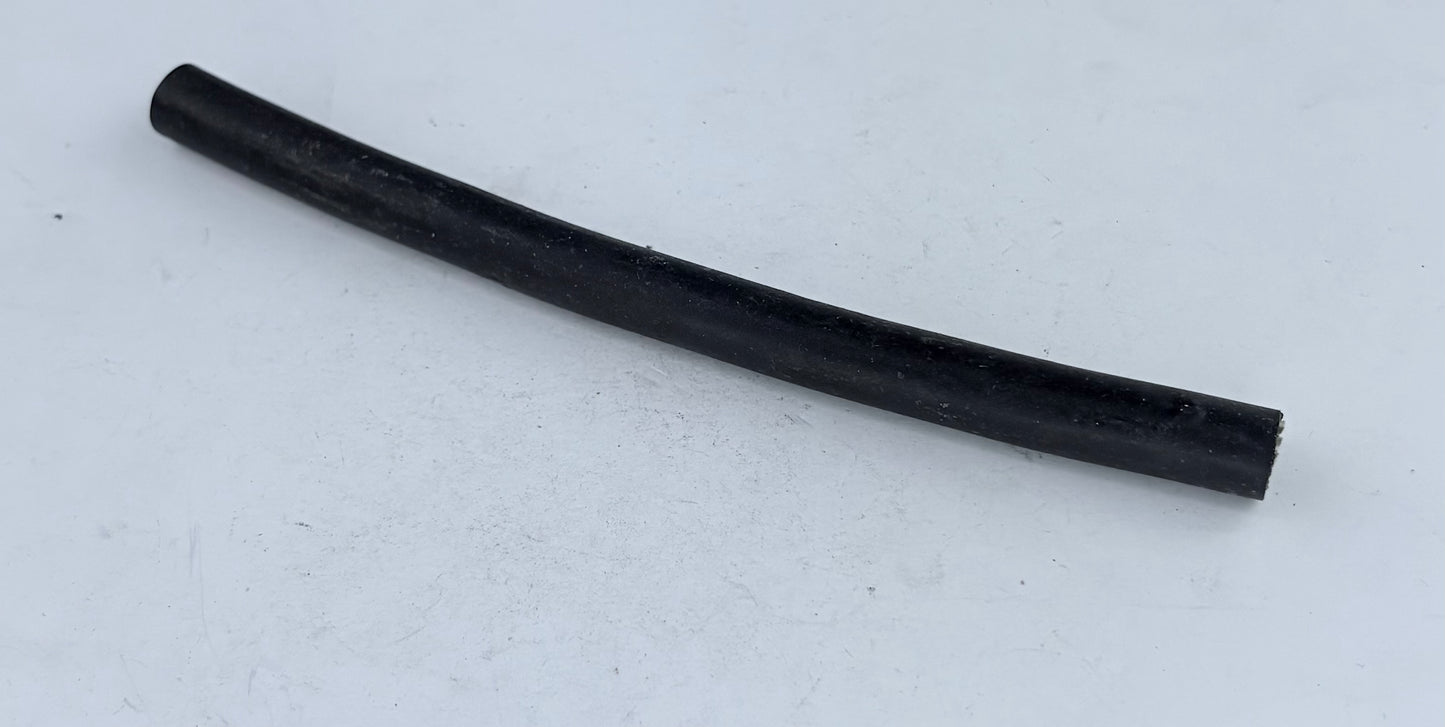 71-7529 - RUBBER PIPE BALANCE - T140 CARBS