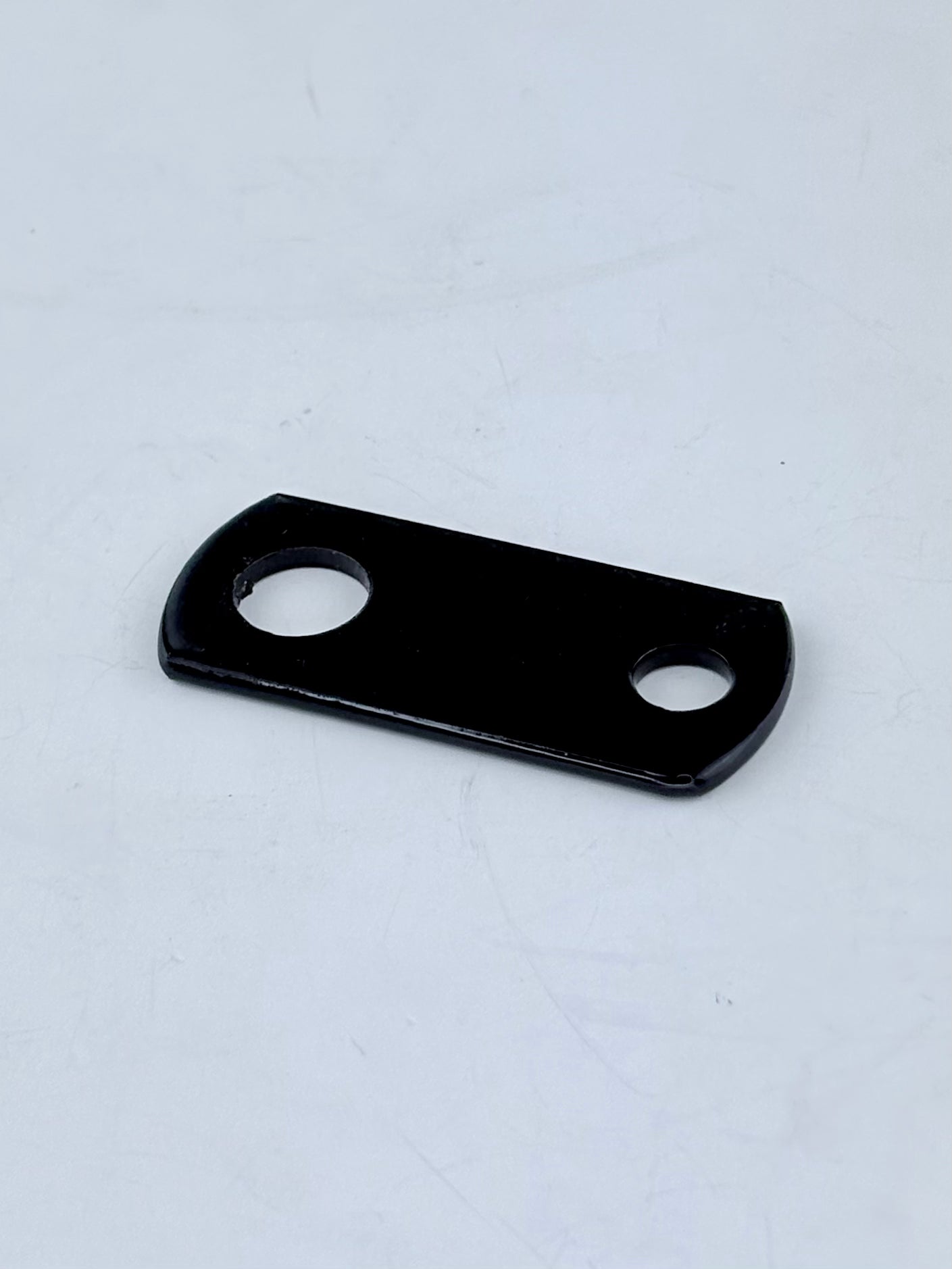 82-5923 - BRACKET - SIDE PANEL MOUNT