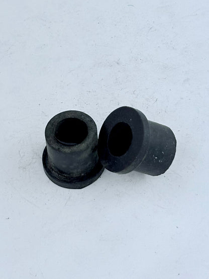 82-9351 - RUBBER BUSH - BATTERY BOX MOUNT - T150