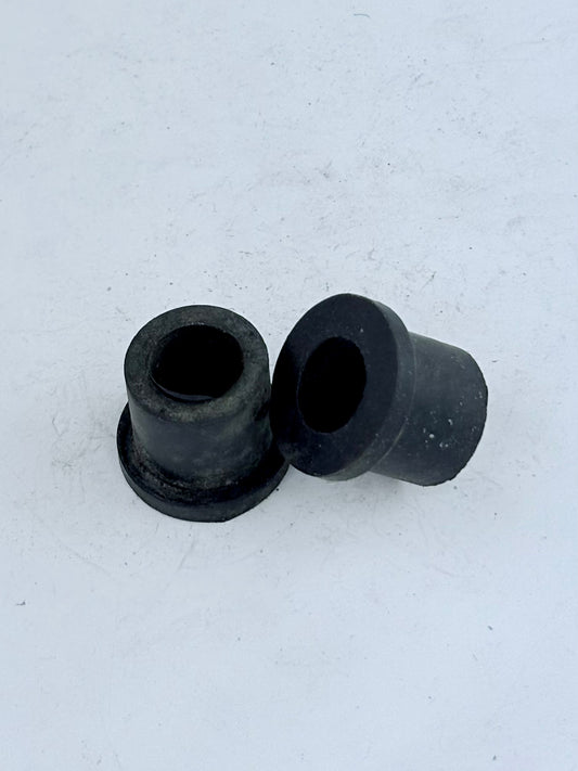 82-9351 - RUBBER BUSH - BATTERY BOX MOUNT - T150