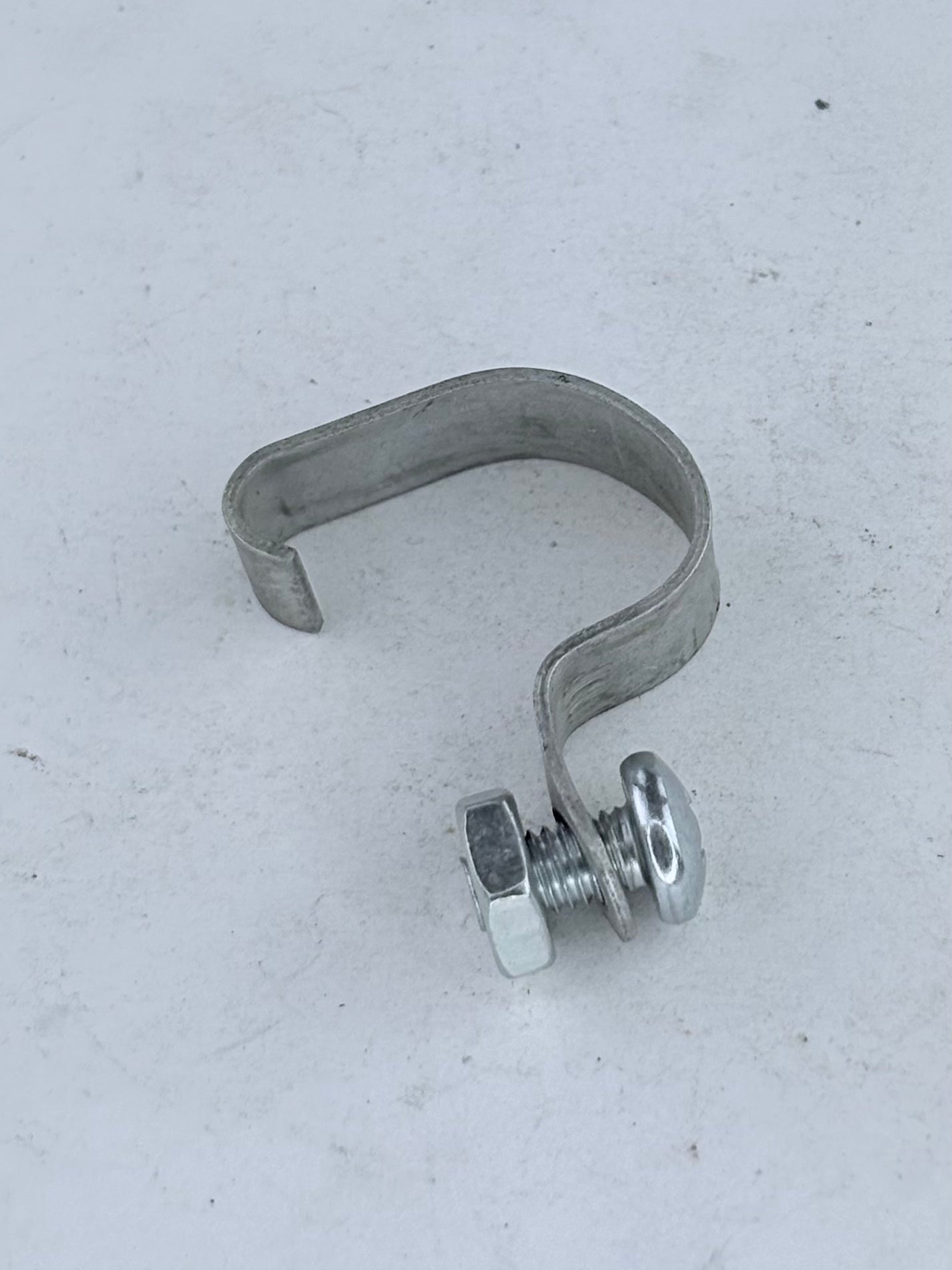 83-1615 - CLIP - BREATHER HOSE
