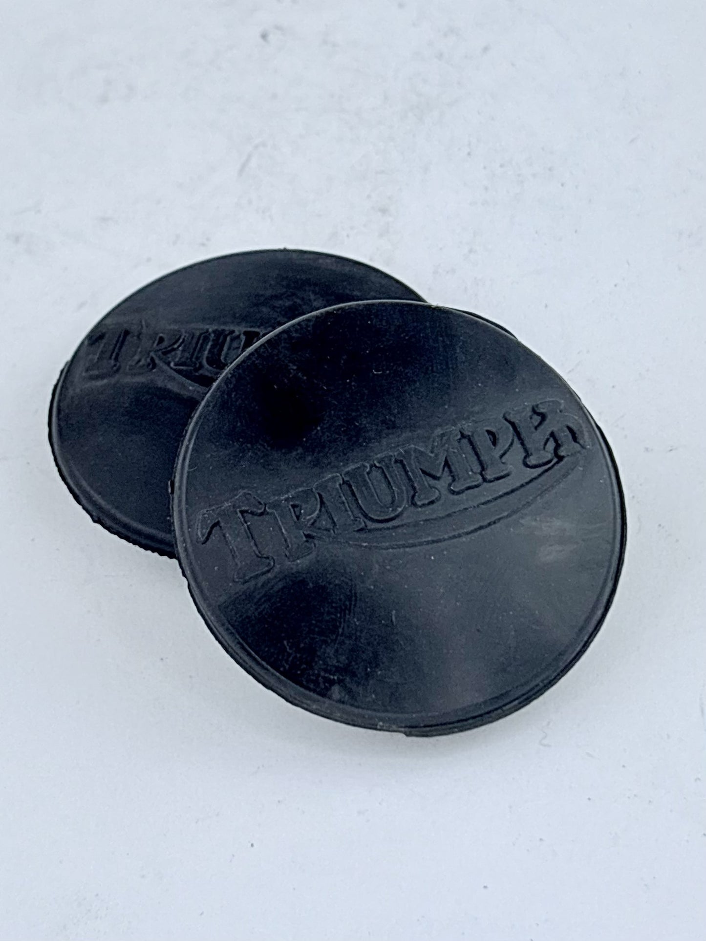 83-3068A - RUBBER - TANK GROMMET - TRIUMPH LOGO - 71/72 - TRI 650