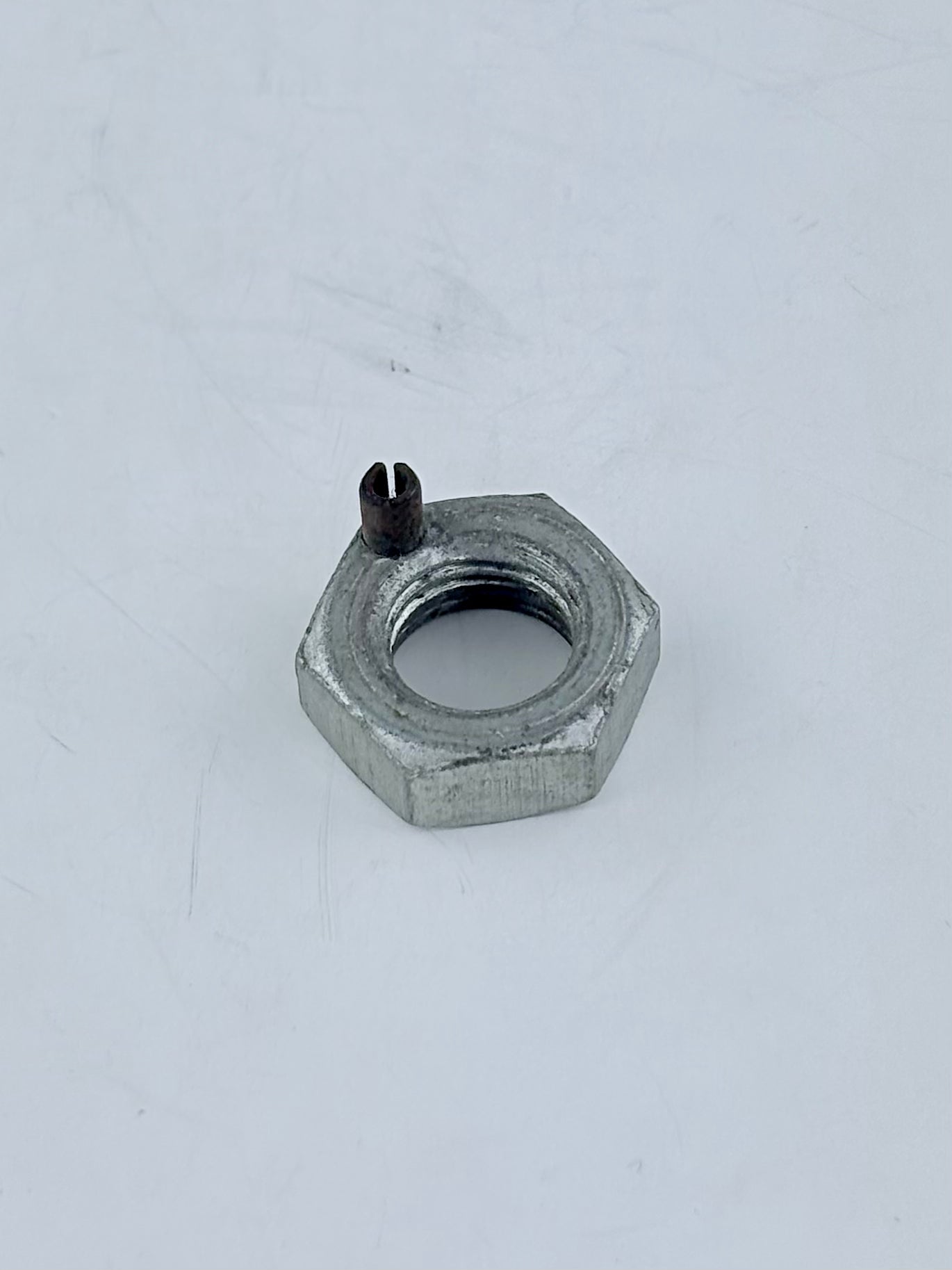 83-7612 - NUT - 1979
