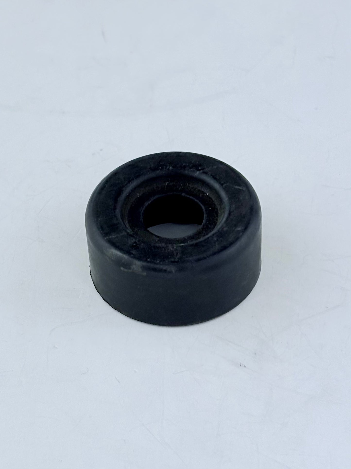 99-9923 - RUBBER BOOT - REAR MASTER CYLINDER