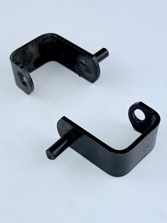 82-9588 - OIL TANK BRACKET - T150