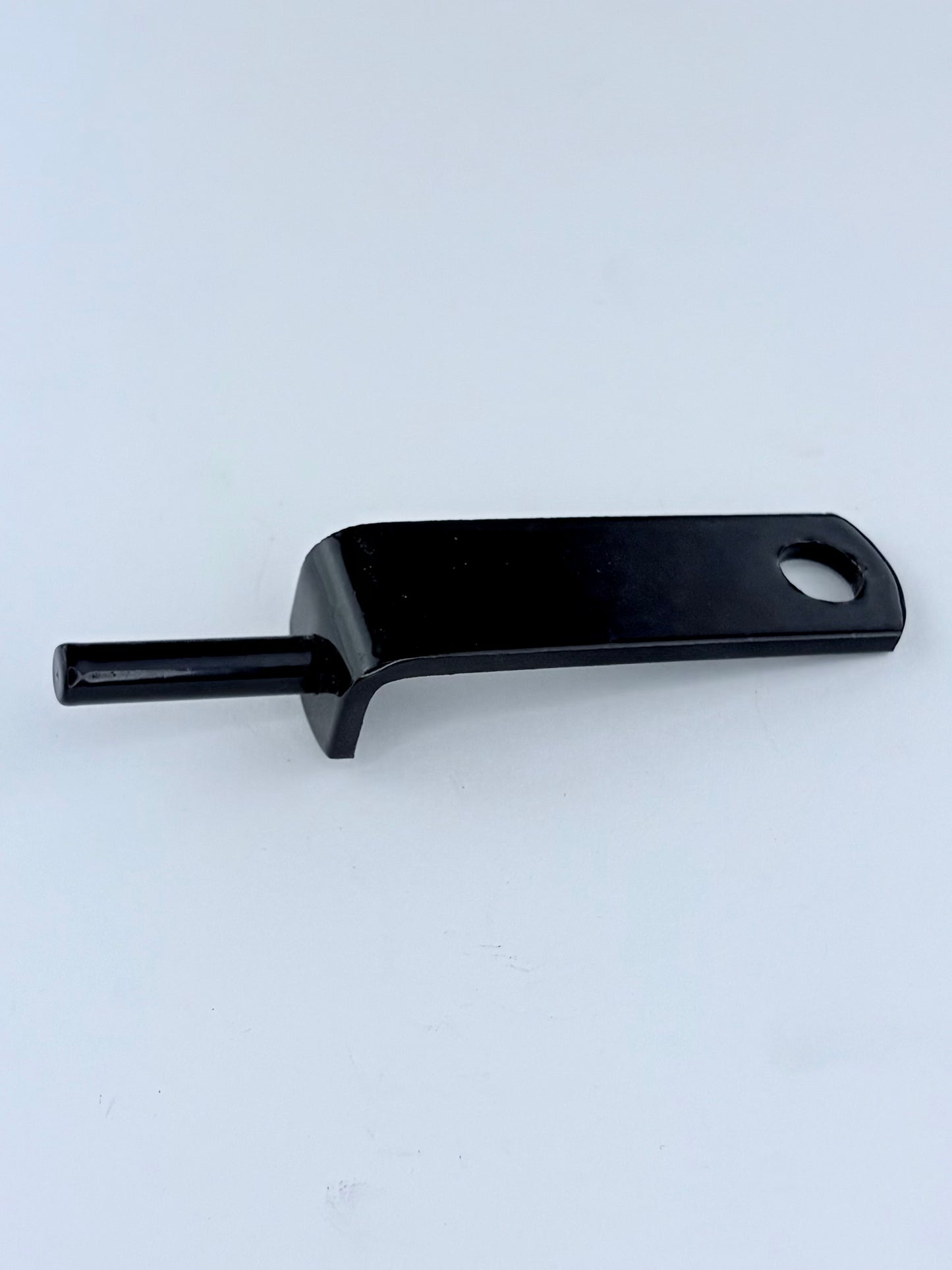82-5939 - BRACKET - SIDE PANEL