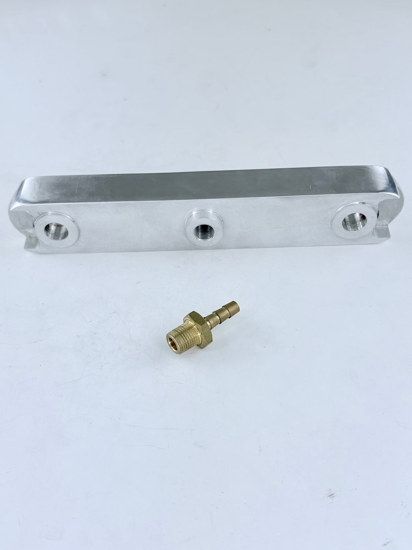 CS-3052 - ROCKER OIL FEED PIPE - FINNED