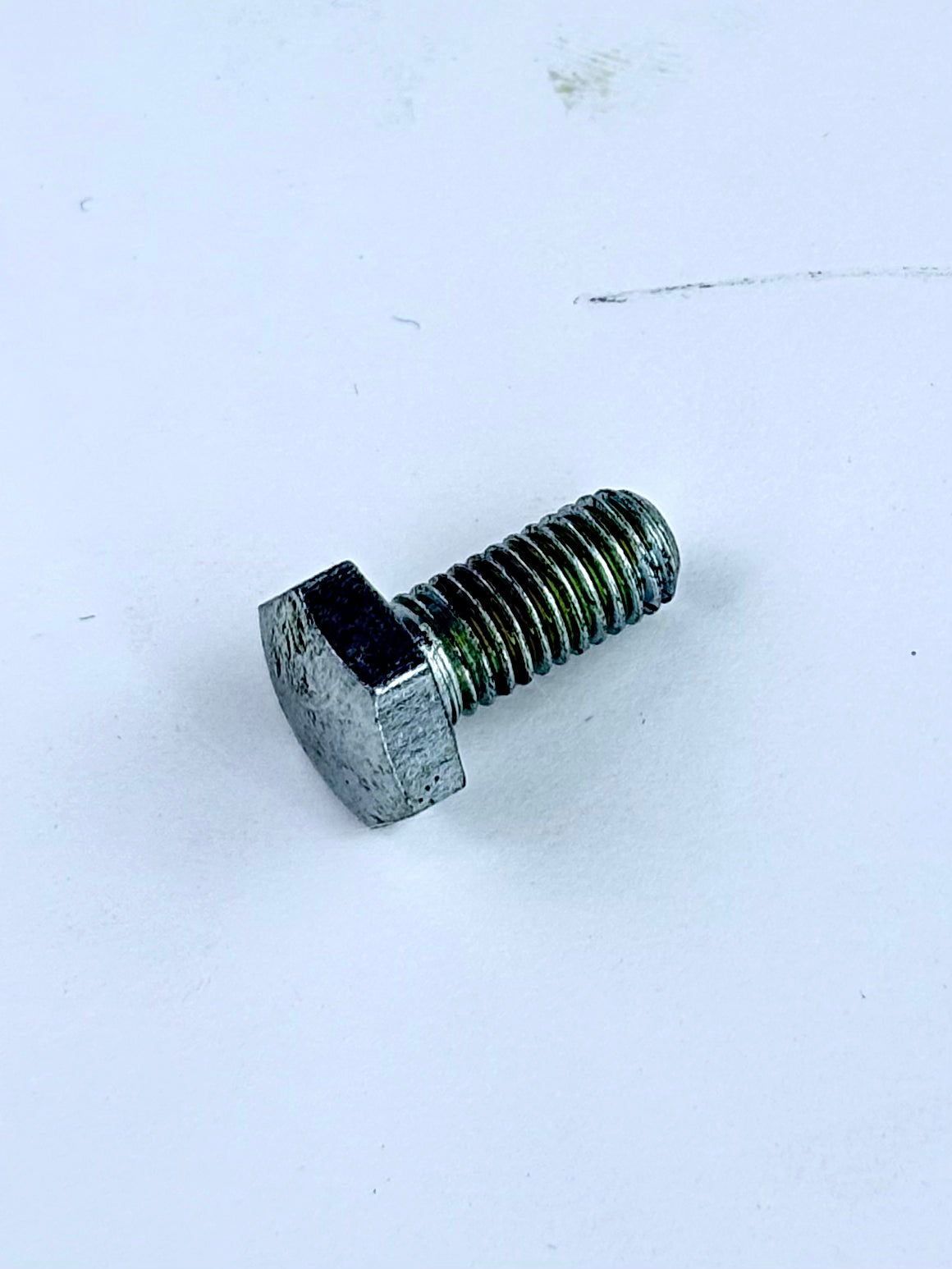 DS 57 - BOLT - DOMED HEAD