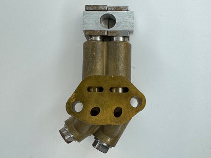 71-7317 - LATE OIL PUMP TRIUMPH 4 VALVE UNIT 750 79 ON