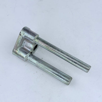 71-7013 - OIL JUNCTION BLOCK - T140/TR7