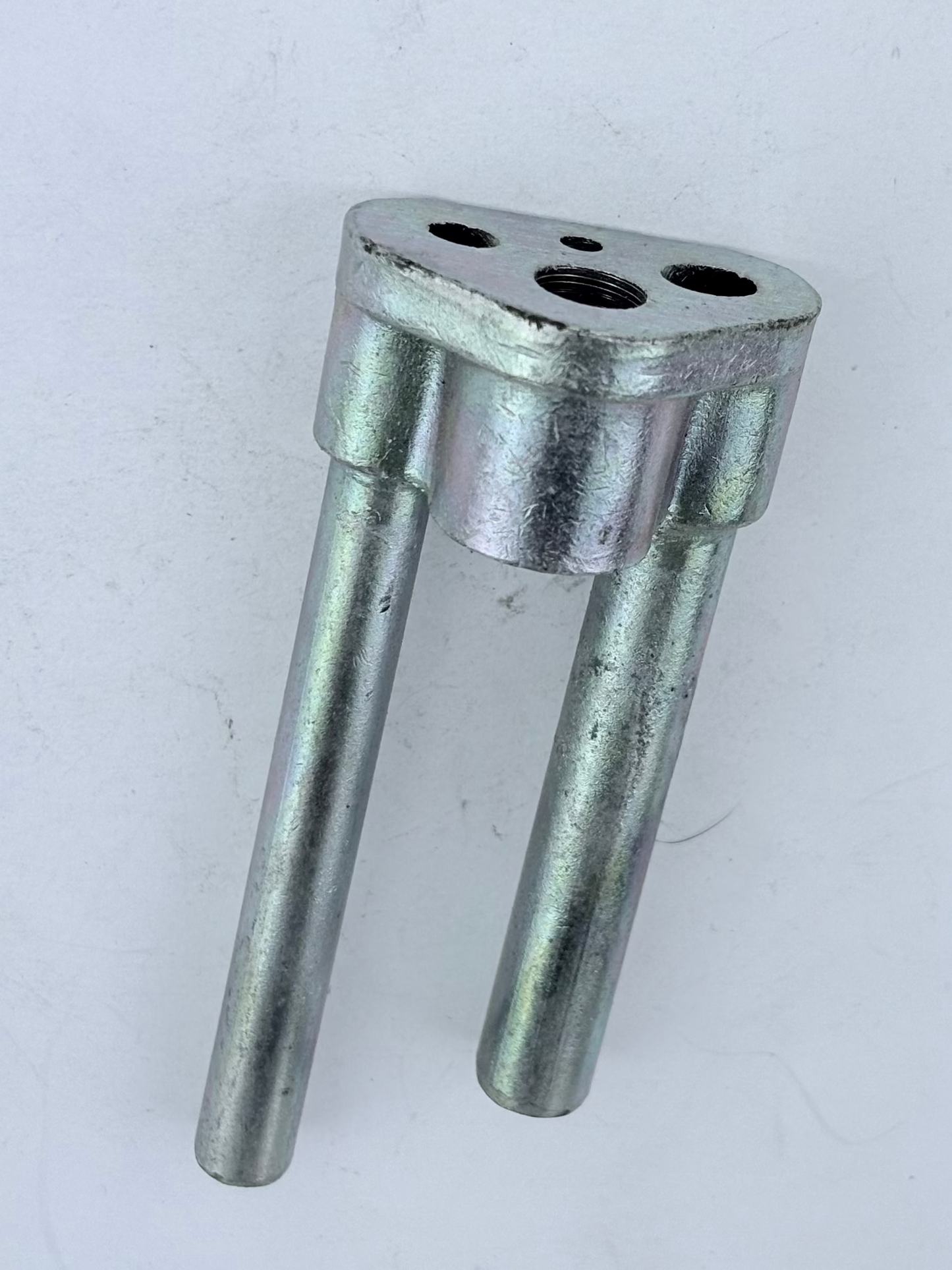 71-7013 - OIL JUNCTION BLOCK - T140/TR7