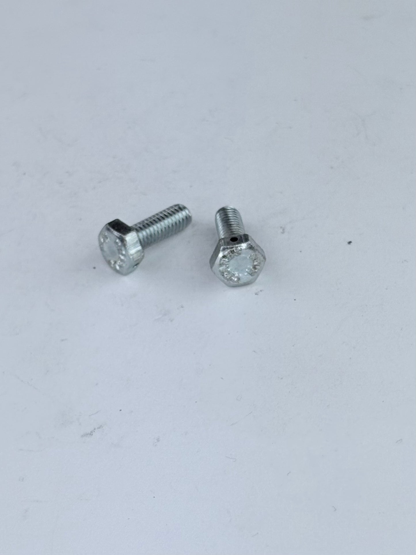 82-4771 - HORN BOLT - BRACKET TO FRAME