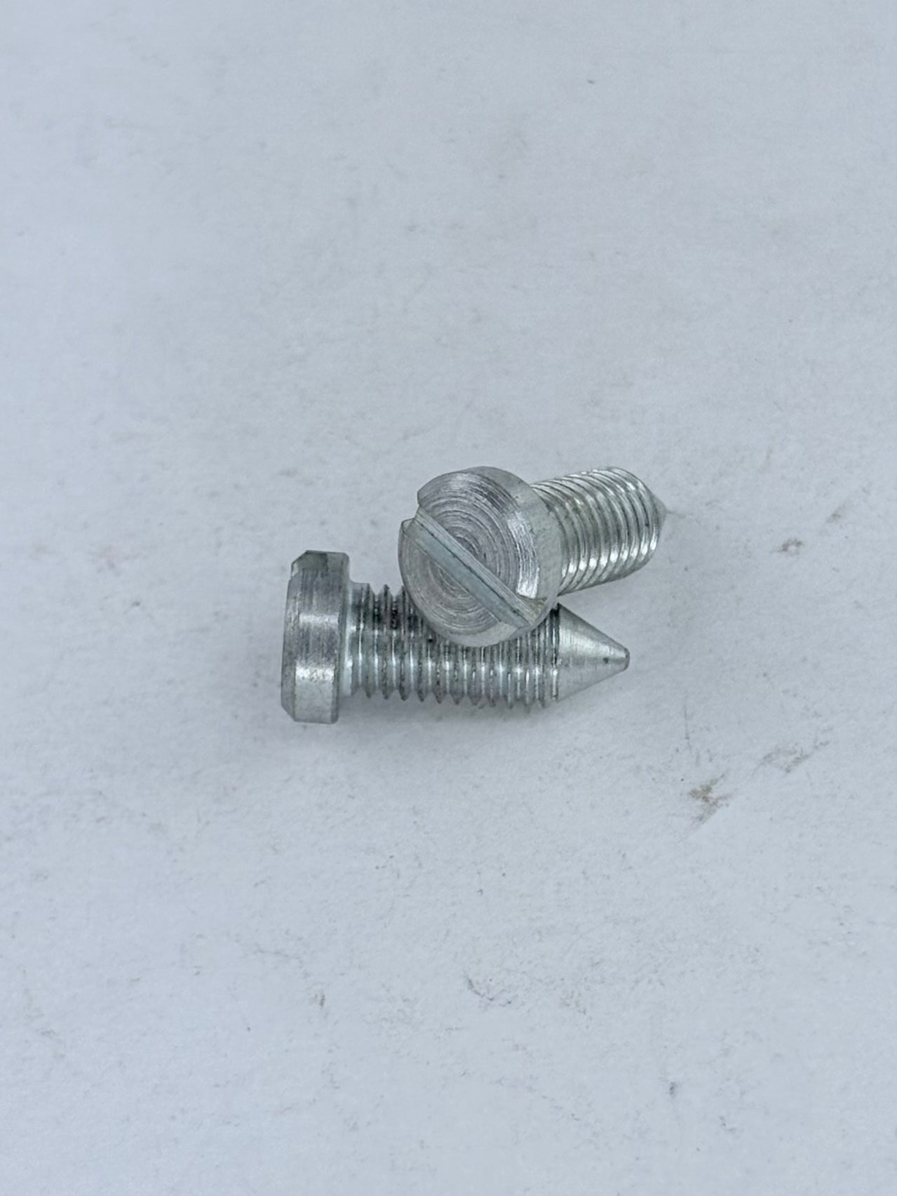 82-1953 - SCREW - 1/4-26 - KNEE PAD