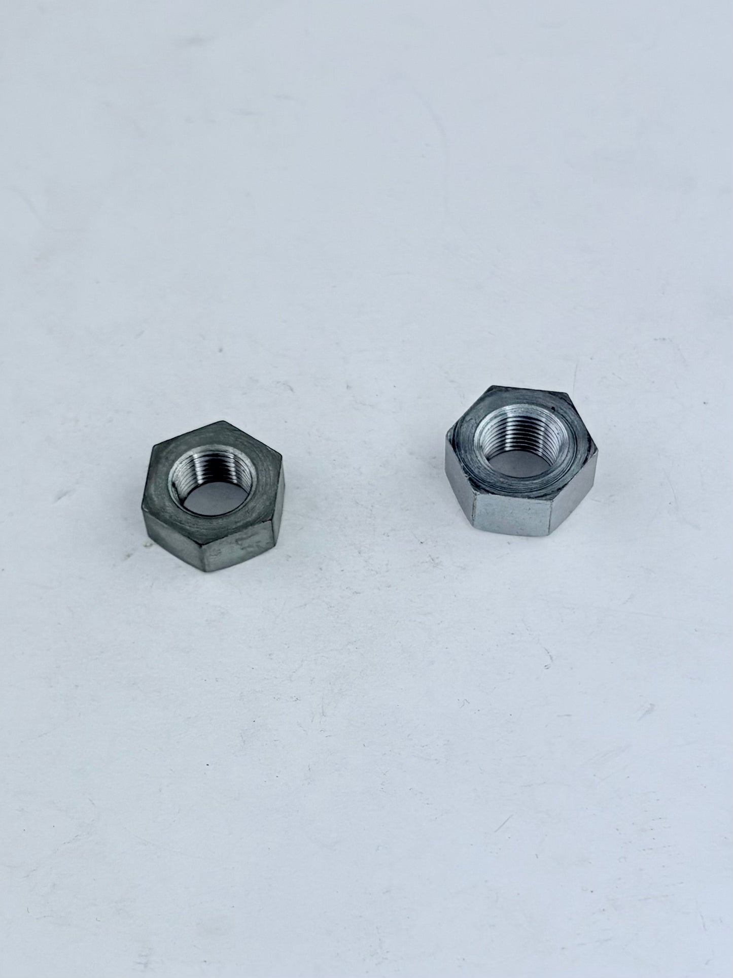 DS 47 (54-0124) - 7/16-26 NUT - CEI 1/2