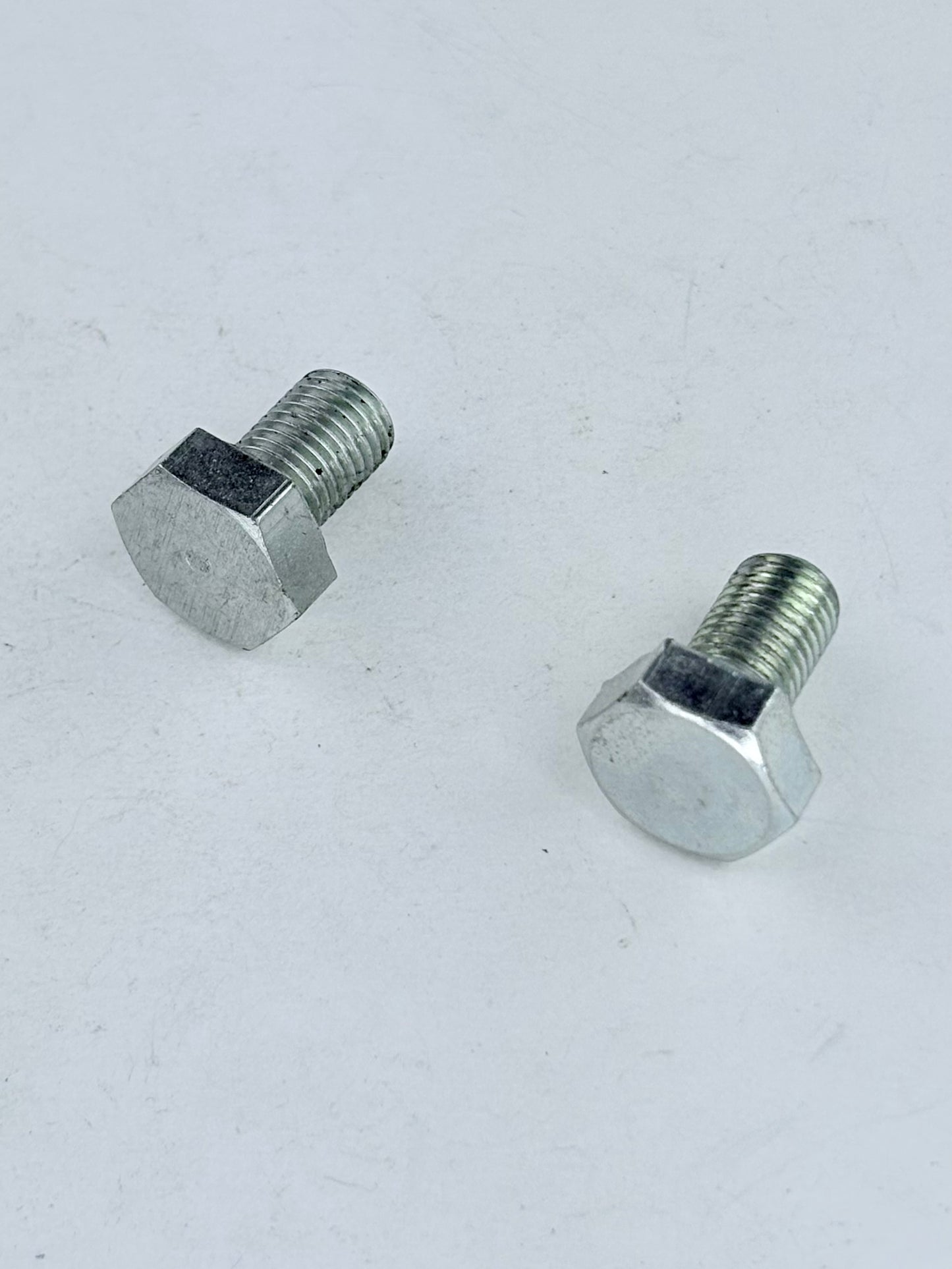 82-0929 - BOLT - 5/16-26 X 1/2