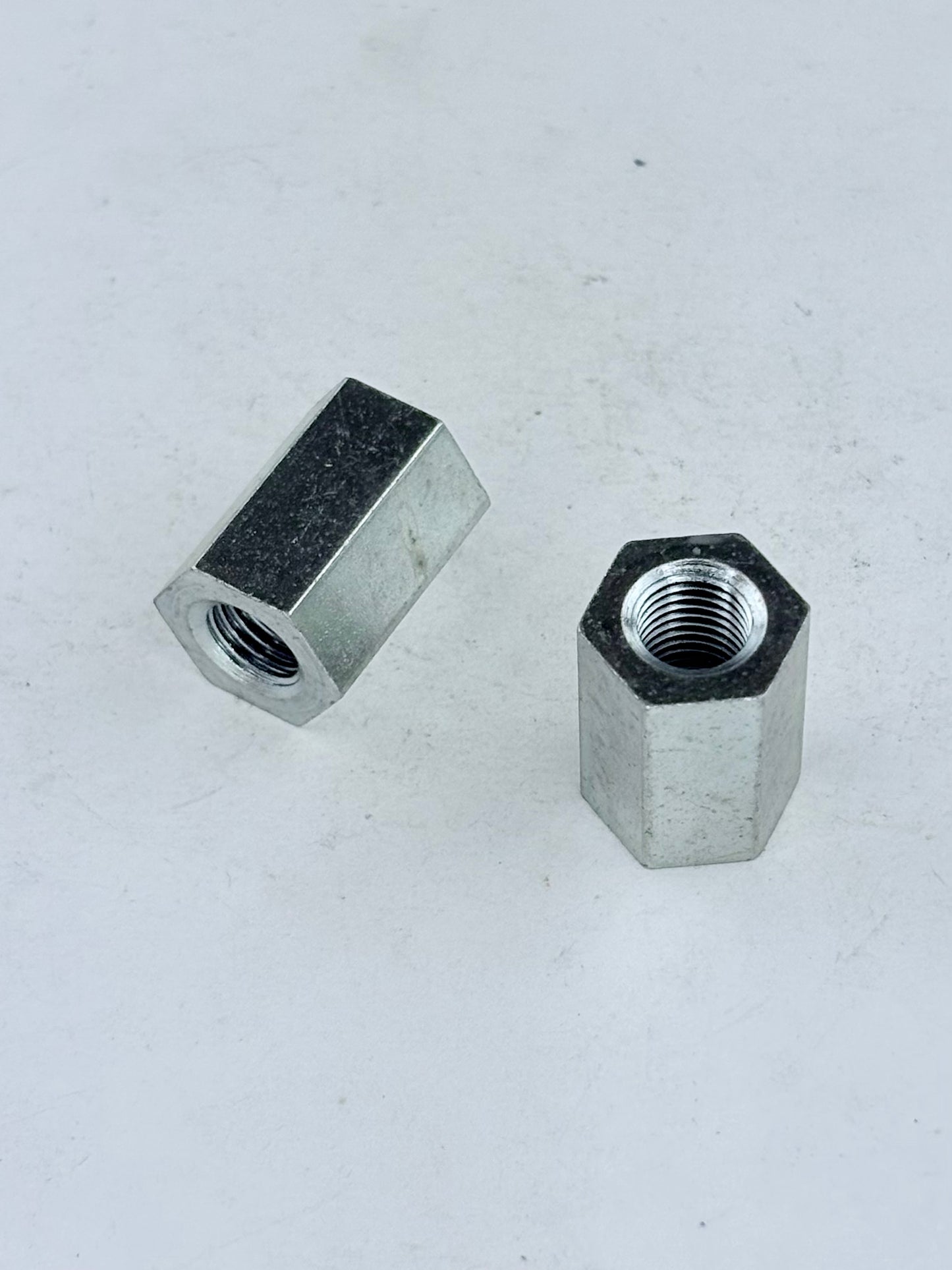 70-4889 - NUT - SLEEVE - TR6 EX PIPES