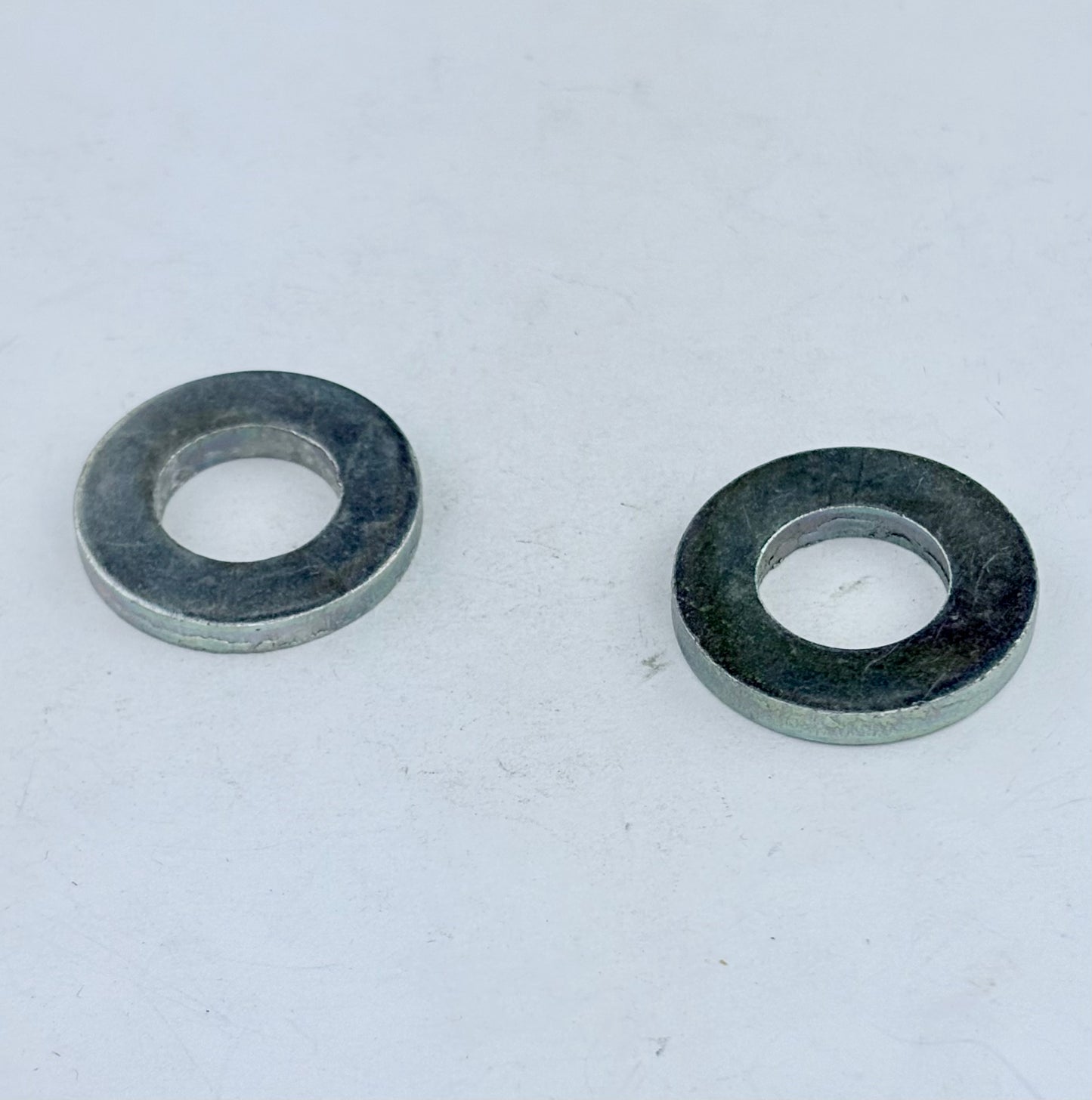 37-7122 - REAR WHEEL WASHER - T140D