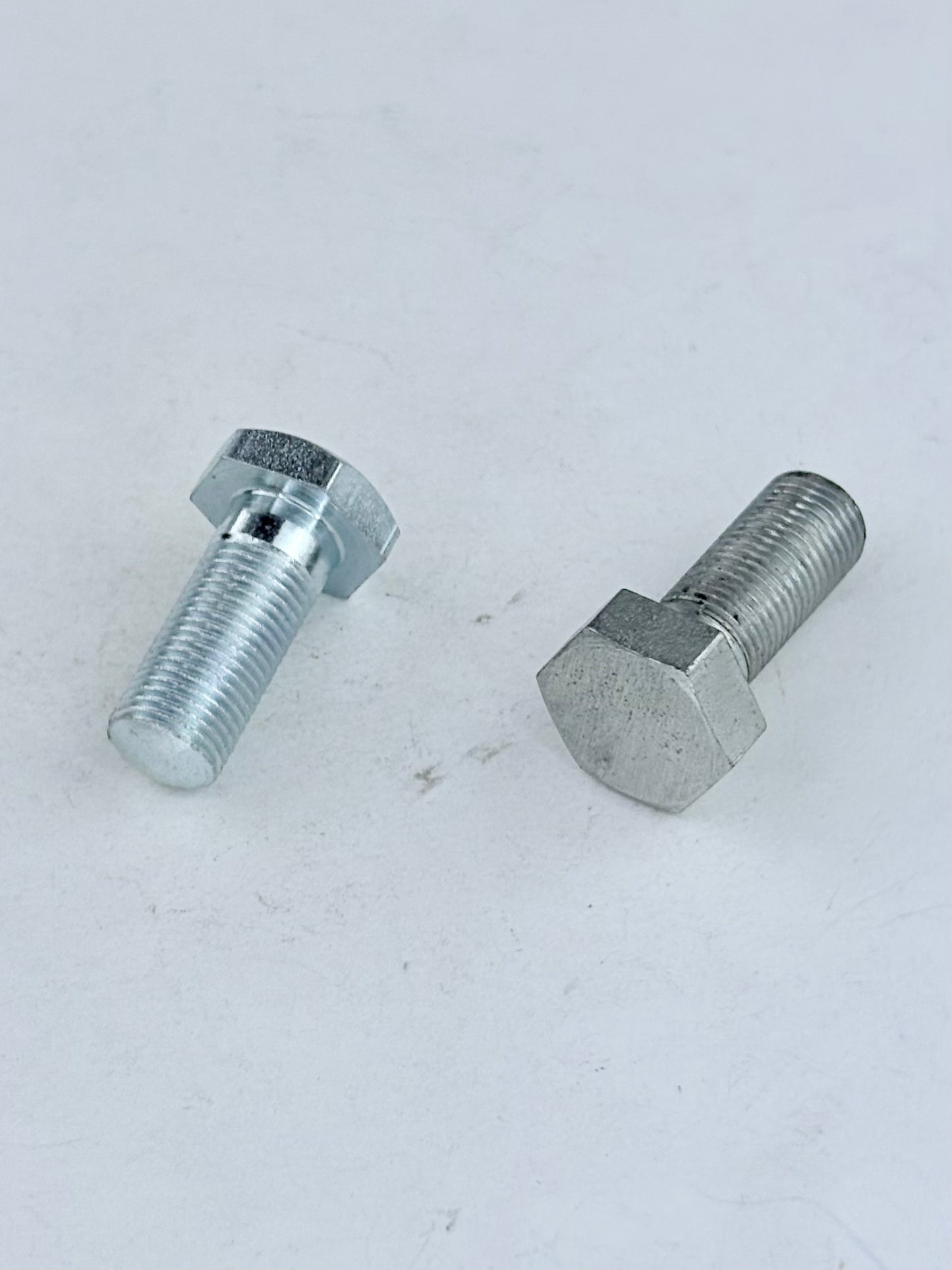 82-1031 - BOLT - 3/8-26 x 1" - PILLION