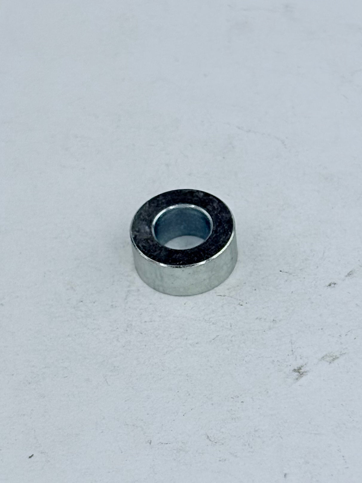 82-3069 - DISTANCE PIECE -  TOP MOTOR MOUNTS