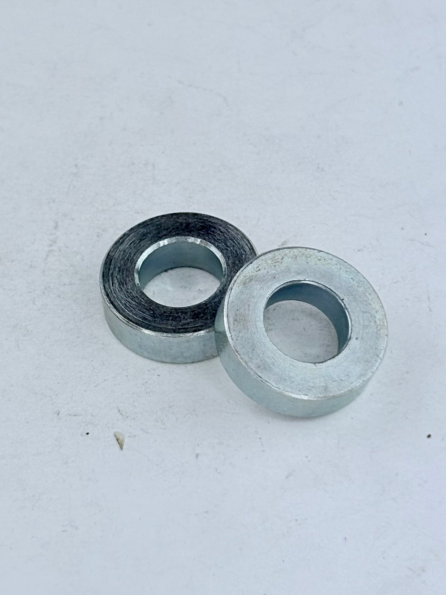 83-2848 - SPACER - DISTANCE PIECE - TRIUMPH 650/750