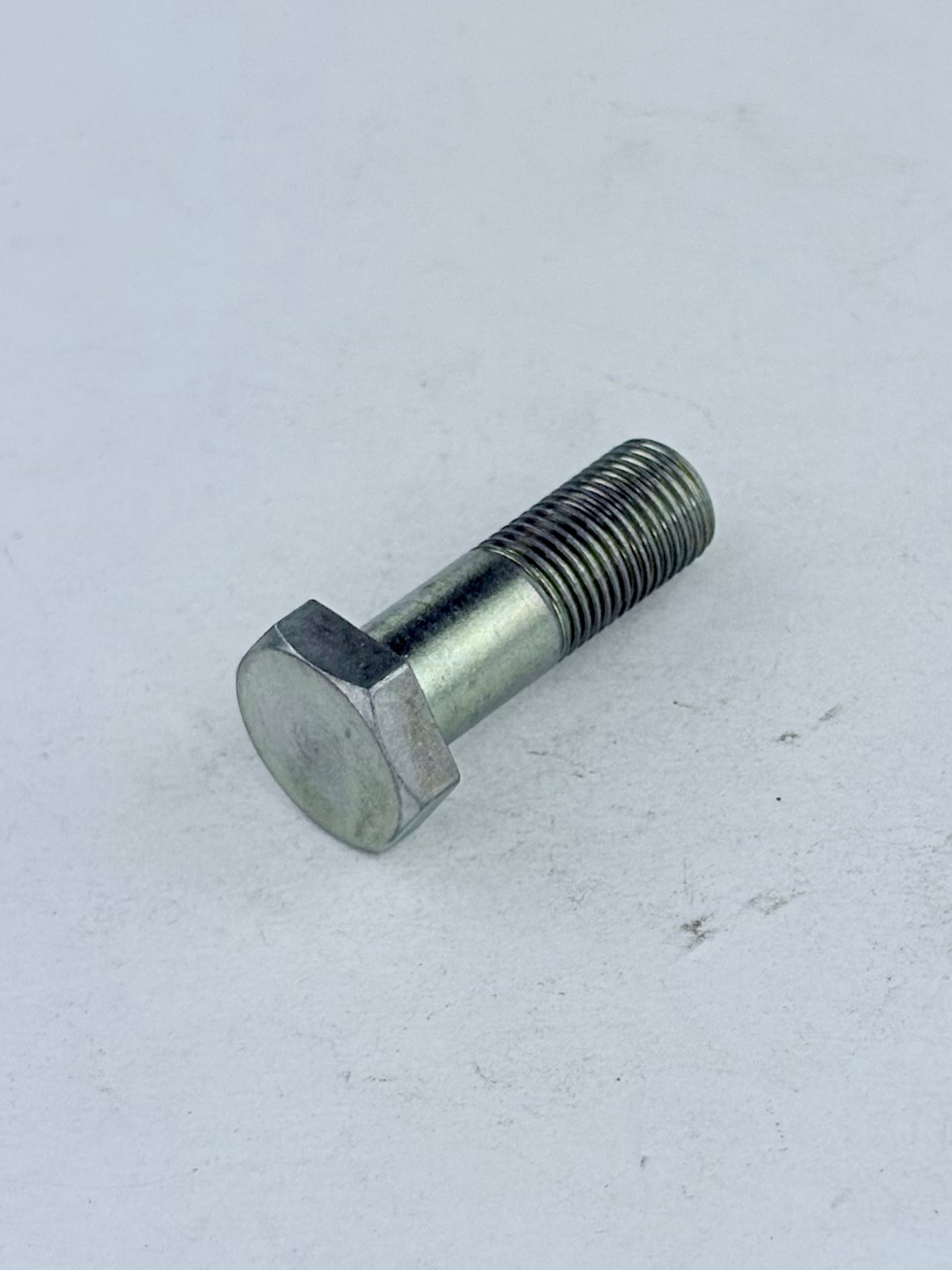 97-0451 - THIN HEAD BOLT - 3/8-26 x 1 1/8"
