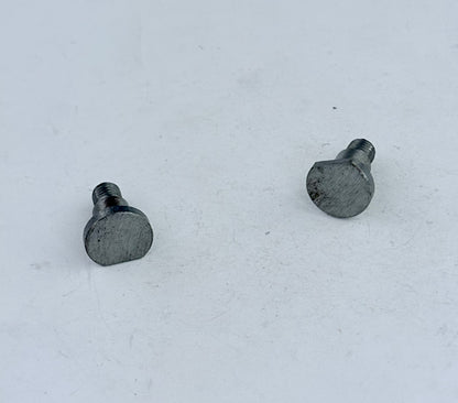 37-0641 - BOLT - SPRING HUB