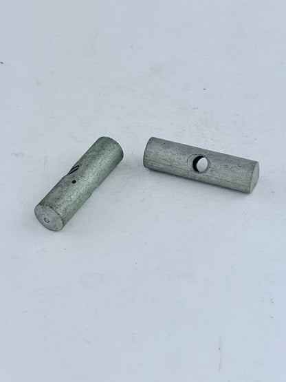 70-0535 - SWIVEL - BATTERY CARRIER STRAP - TAPPED HOLE