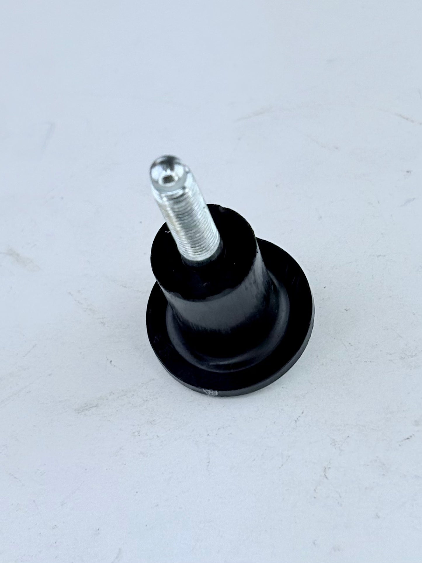 82-9445 - STYLING PANEL KNOB - T150/T160