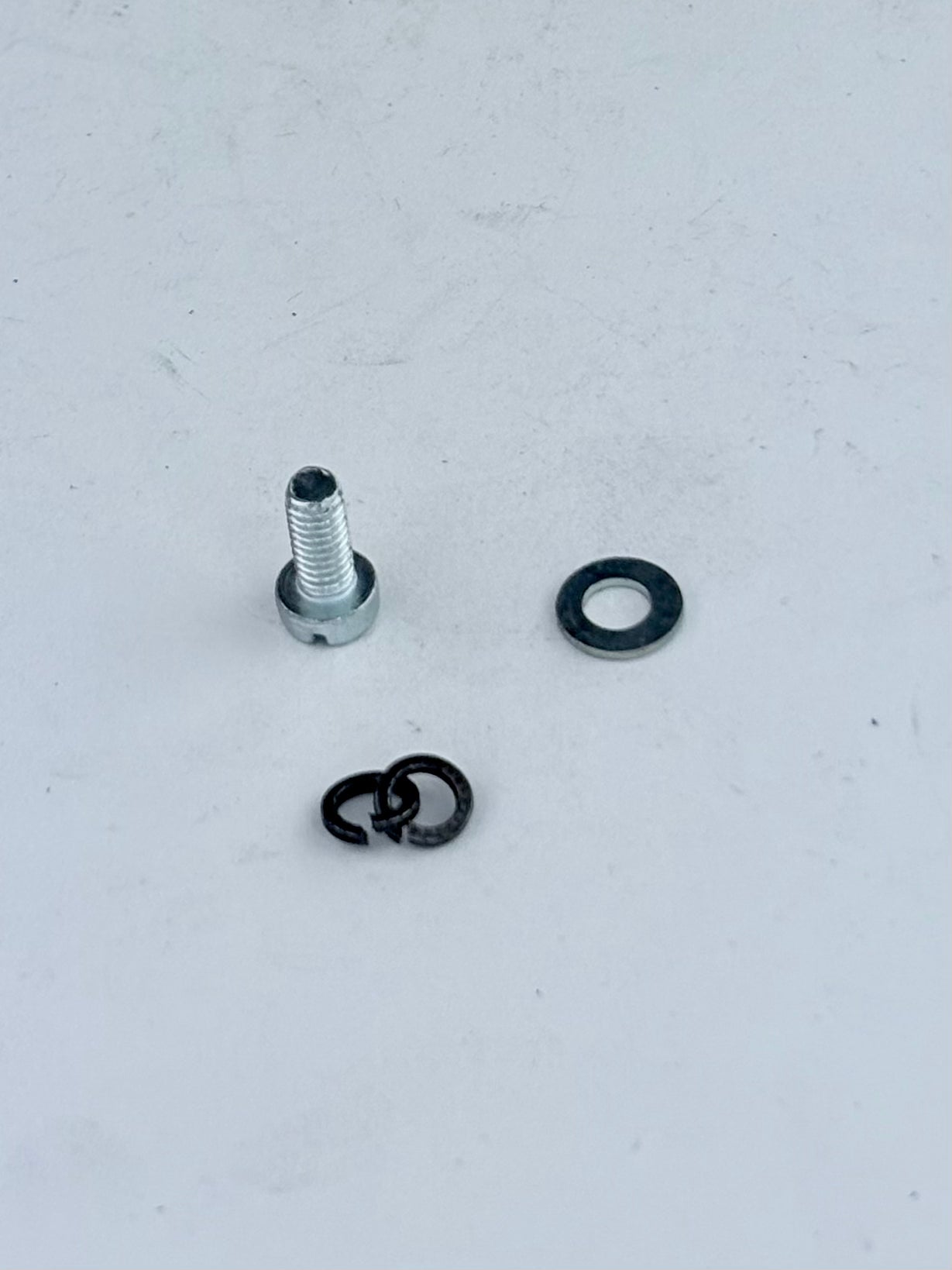 CS-3000 - SCREW - 4BA PRE-UNIT - TANK BADGE / POINTS PLATE