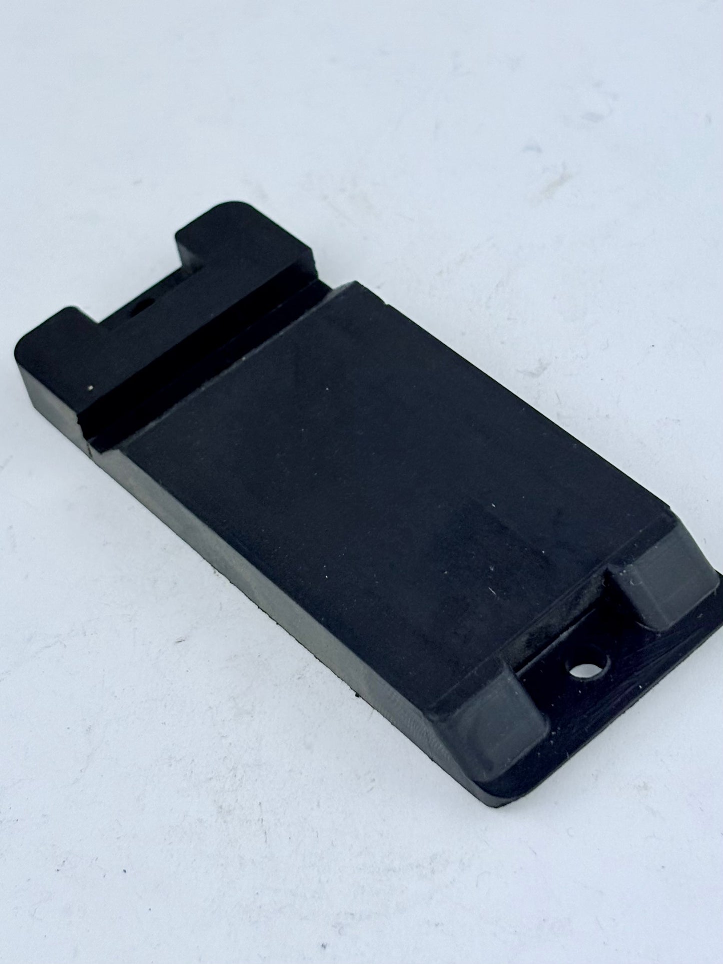 82-9907 - RUBBER PAD - OIL COOLER / REFLECTOR MOUNT - T150/T160